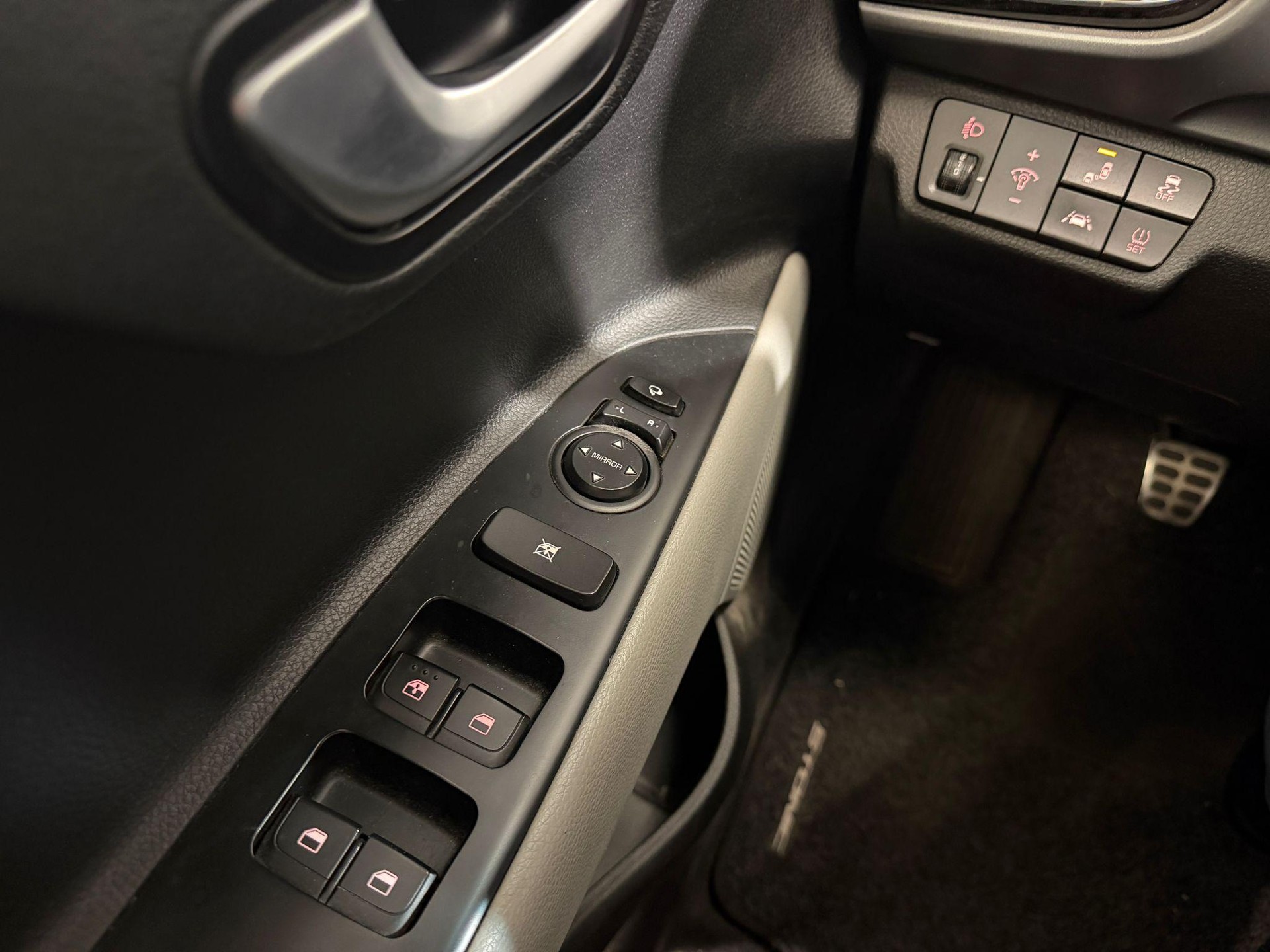 KIA Stonic 1.0 T-GDi-image-7