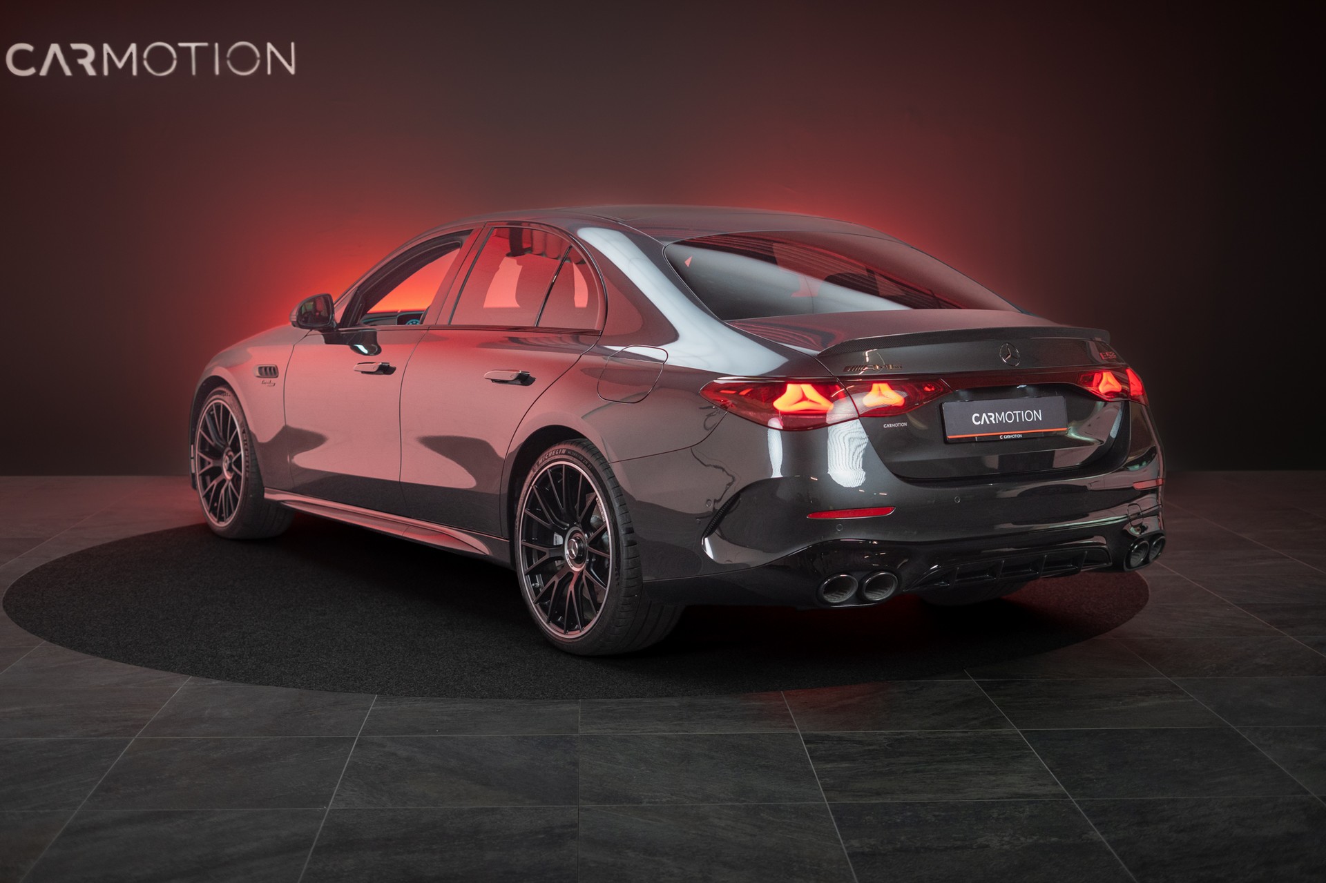 MERCEDES-BENZ E 53 Hybrid AMG 4matic+ / Beleuchteter Kühlergrill / Panorama / Burmester-image-6