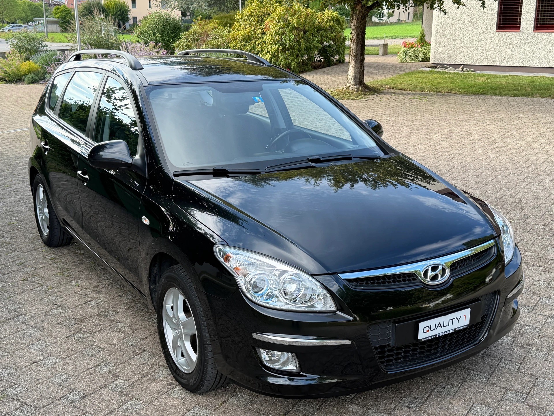 HYUNDAI i30 Wagon 1.6 Style Automatic-image-2