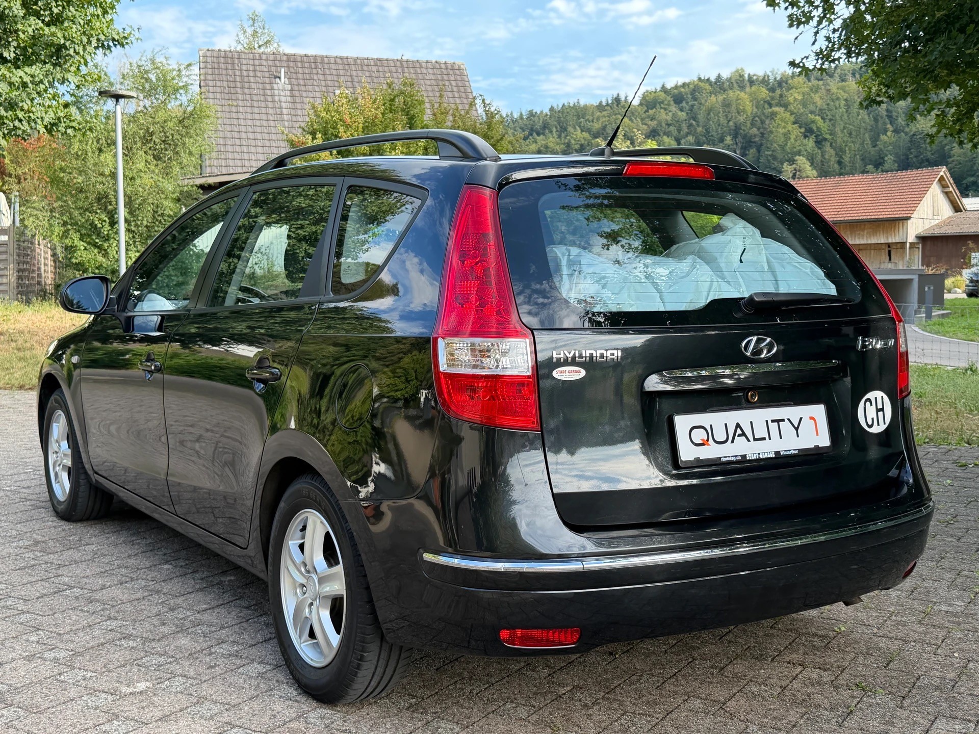 HYUNDAI i30 Wagon 1.6 Style Automatic-image-1