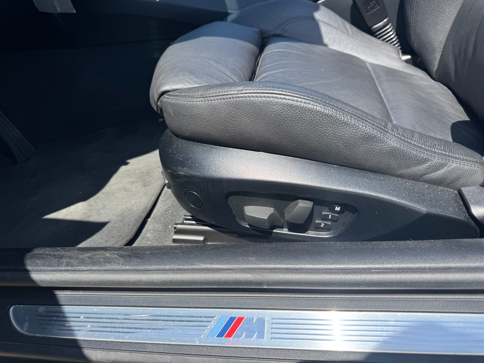 BMW 335i e93-image-3