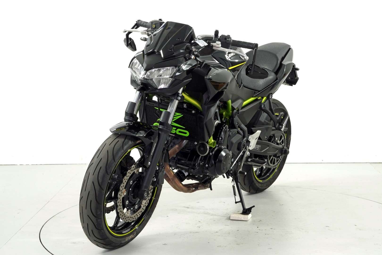 KAWASAKI Z 650 ABS-showroom-element-2