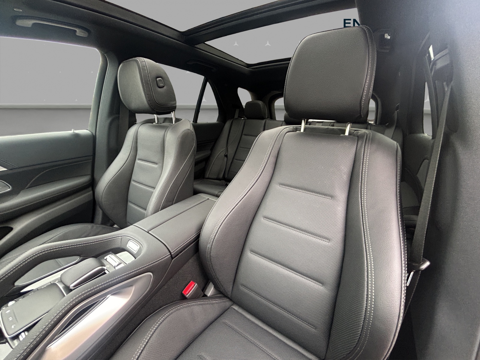 MERCEDES-BENZ GLE 300 d 4Matic 9G-Tronic-image-8