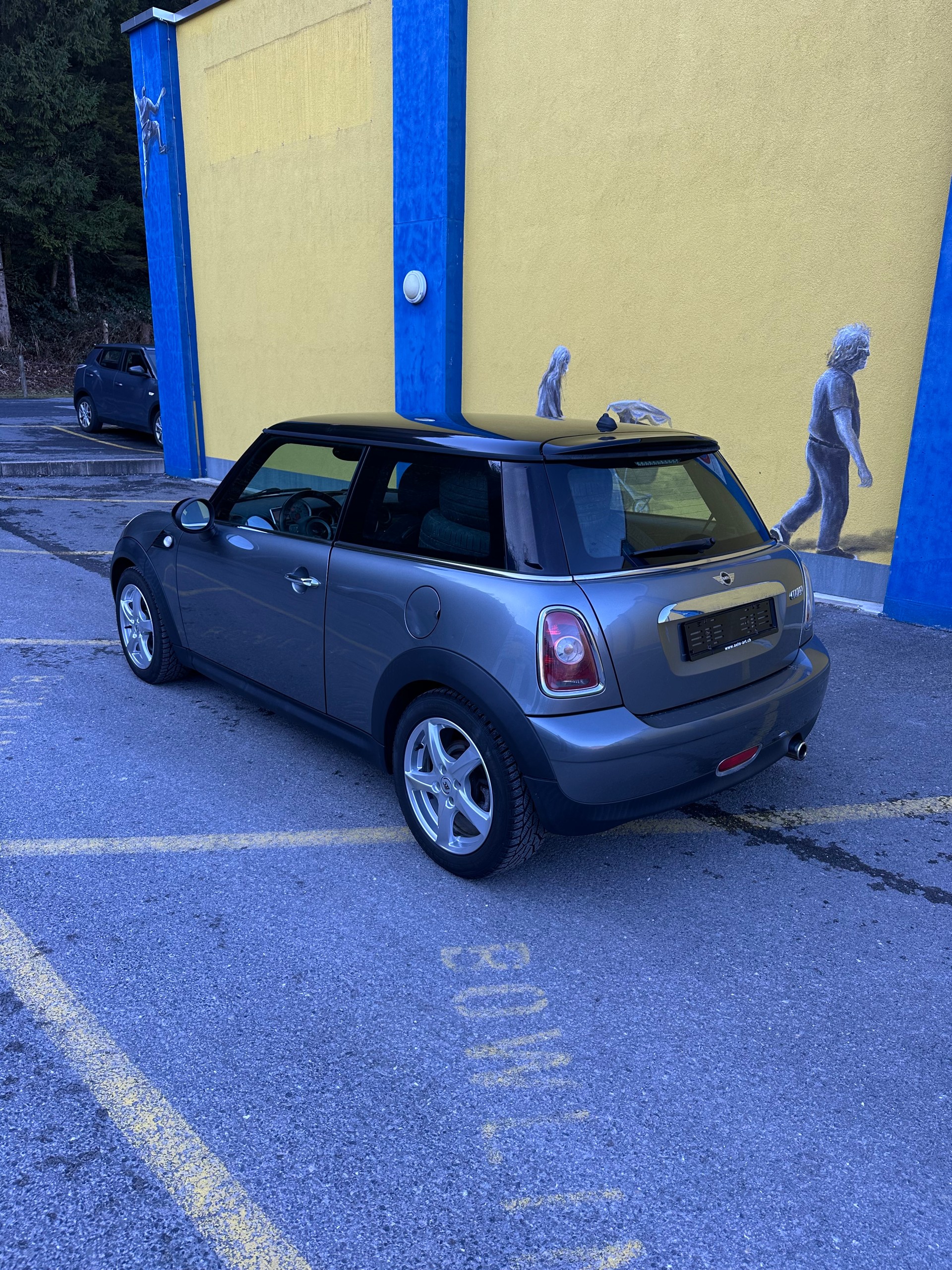 MINI Cooper-image-1
