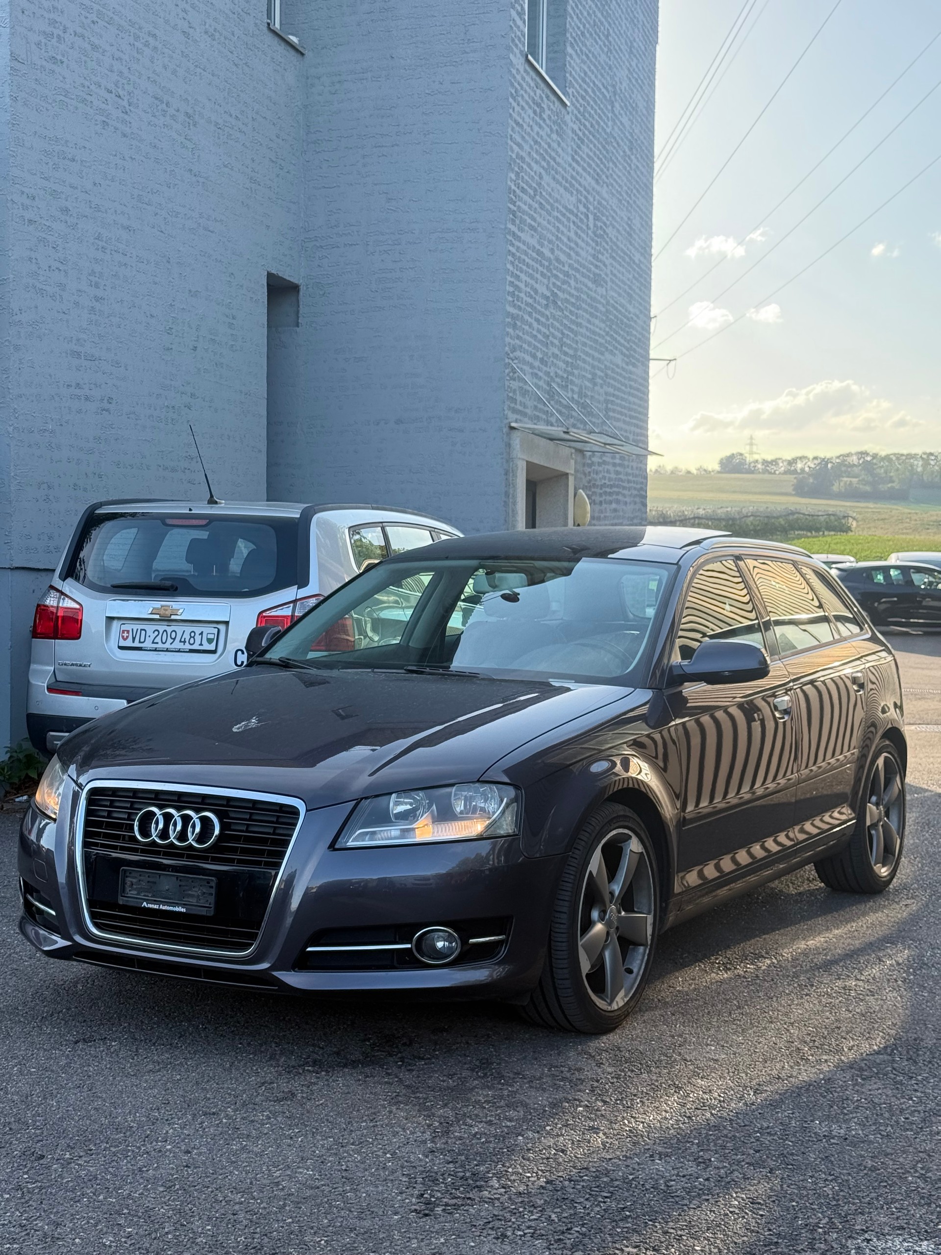 AUDI A3 Sportback 2.0 TDI Ambiente S-tronic-image-2