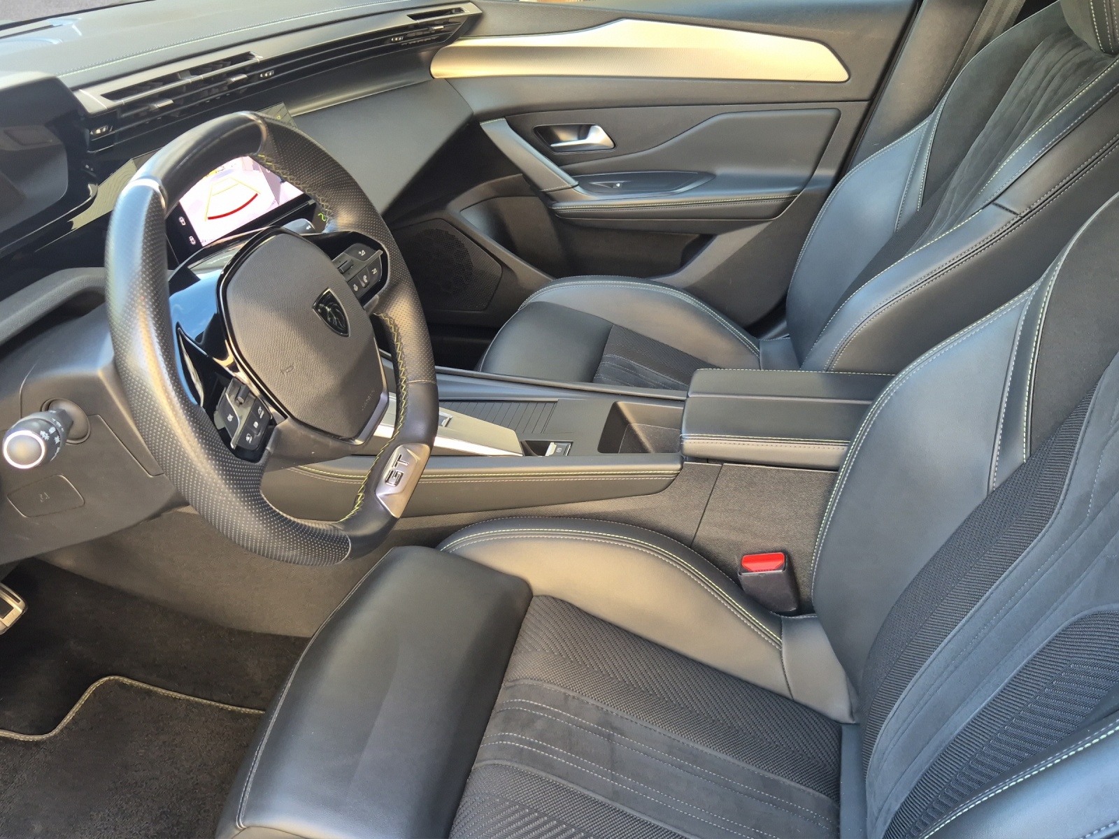 PEUGEOT 308 1.2 PureTech GT-image-14
