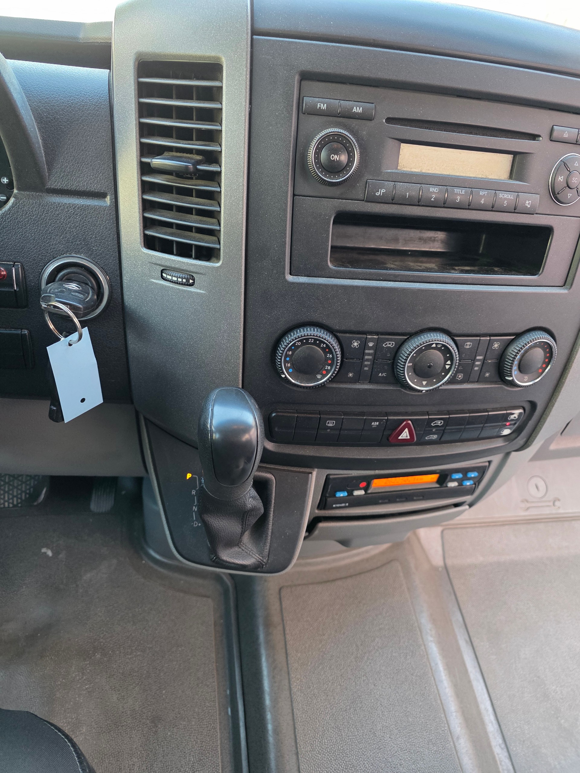 MERCEDES-BENZ Sprinter 316 CDI Kompakt Automat-image-12