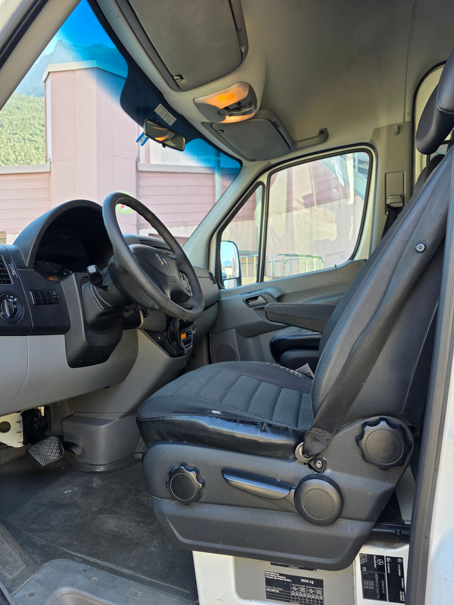 MERCEDES-BENZ Sprinter 316 CDI Kompakt Automat-image-14