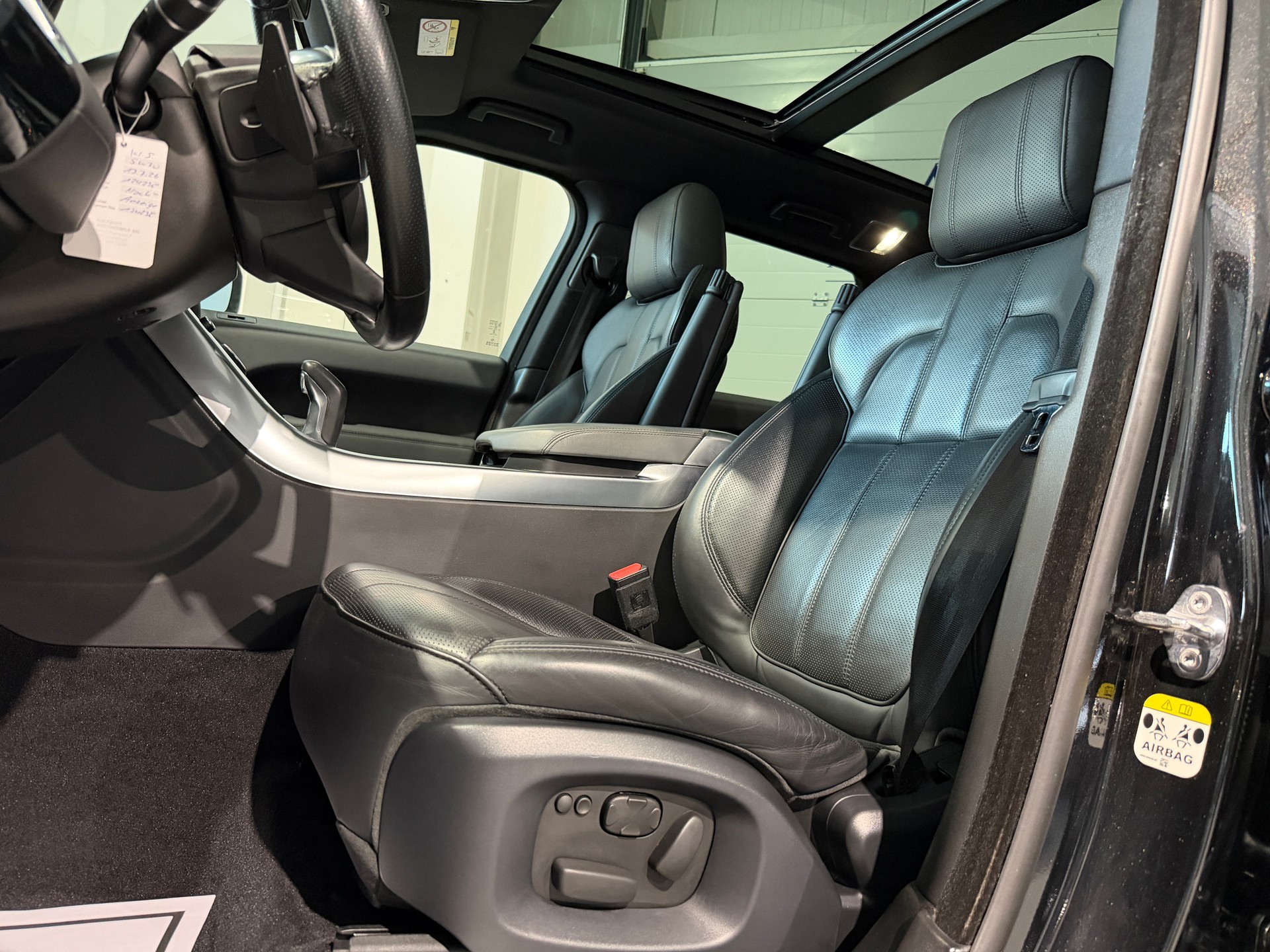 LAND ROVER Range Rover Sport 3.0 SDV6 HSE Automatic - 7 Platz-image-6