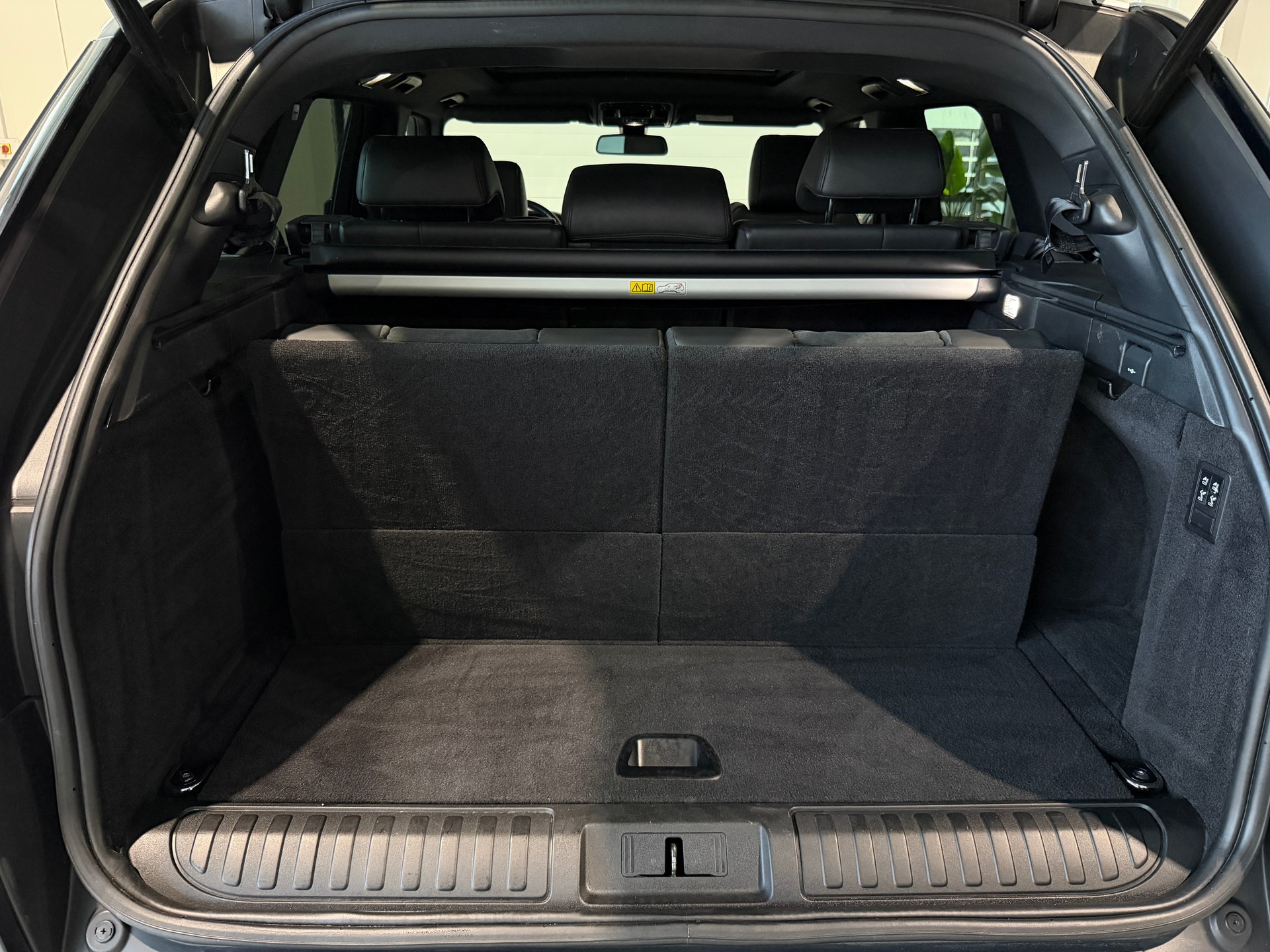 LAND ROVER Range Rover Sport 3.0 SDV6 HSE Automatic - 7 Platz-image-14