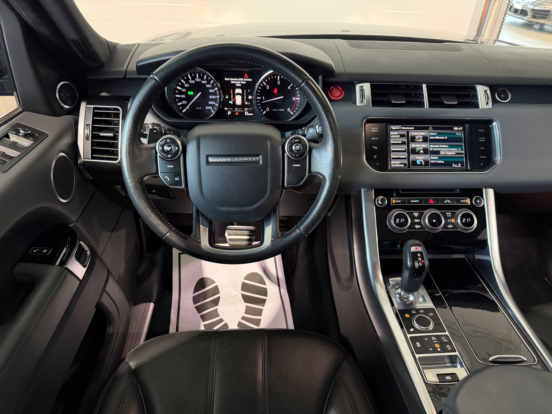 LAND ROVER Range Rover Sport 3.0 SDV6 HSE Automatic - 7 Platz-image-9