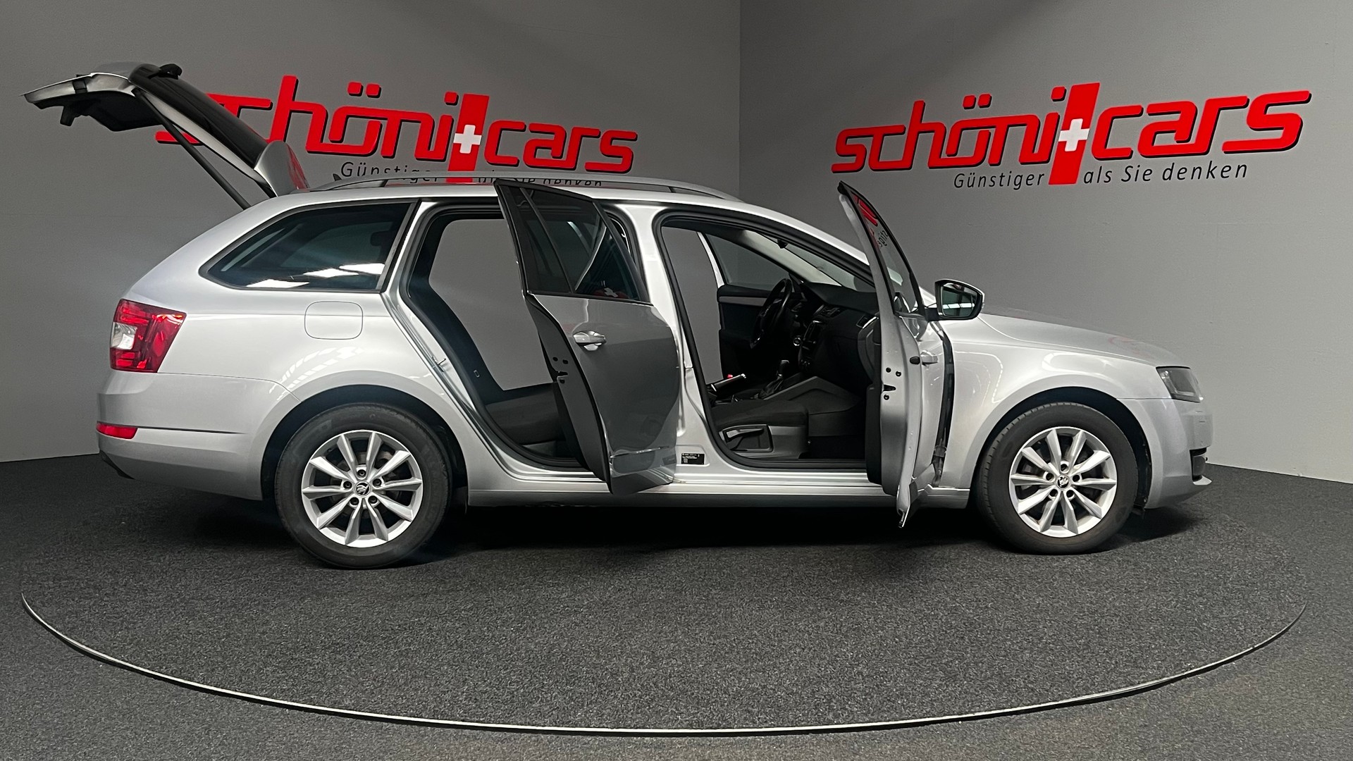 SKODA Octavia Combi 2.0 TDI Style DSG-image-7