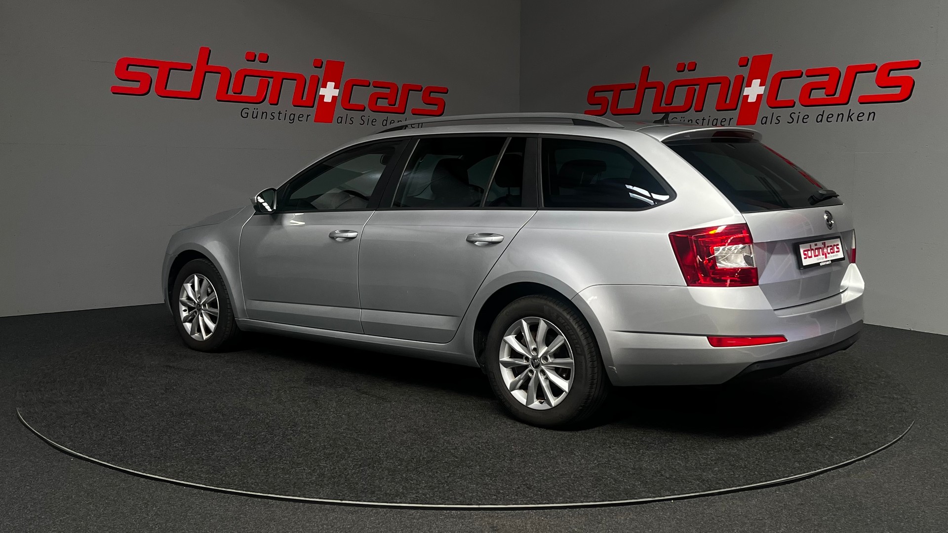 SKODA Octavia Combi 2.0 TDI Style DSG-image-3
