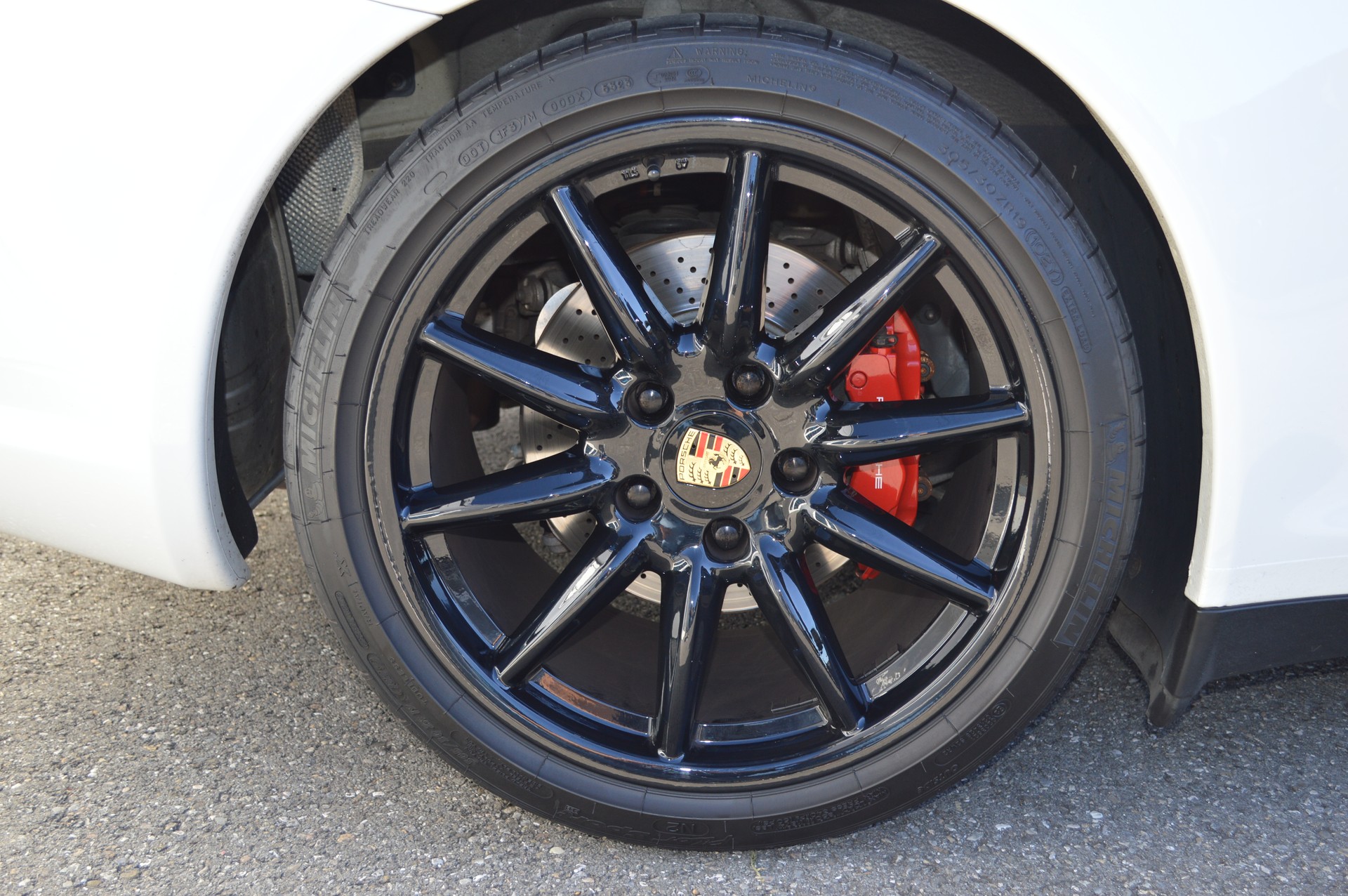 PORSCHE 911 Carrera 4S-image-9