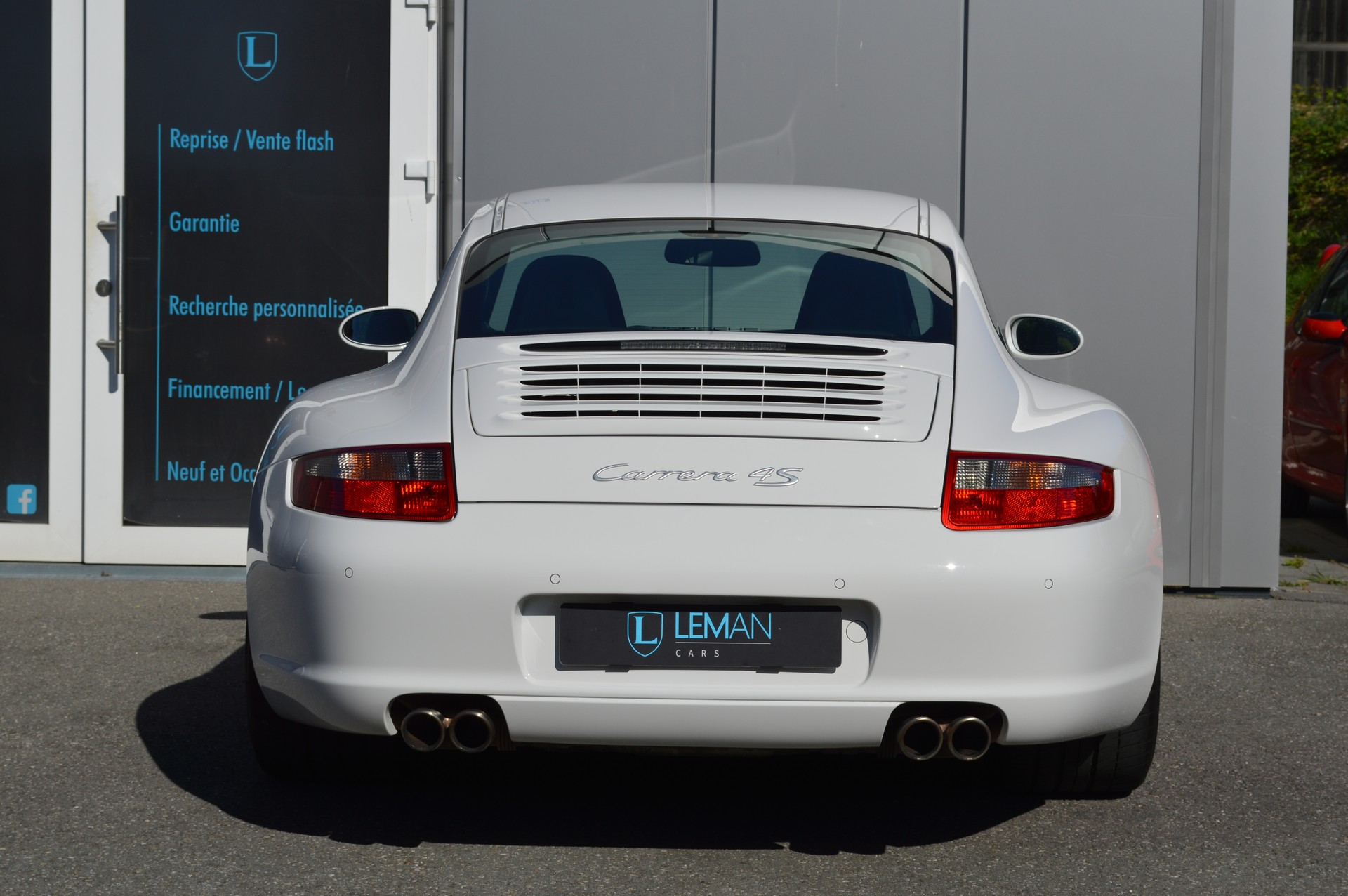 PORSCHE 911 Carrera 4S-image-5
