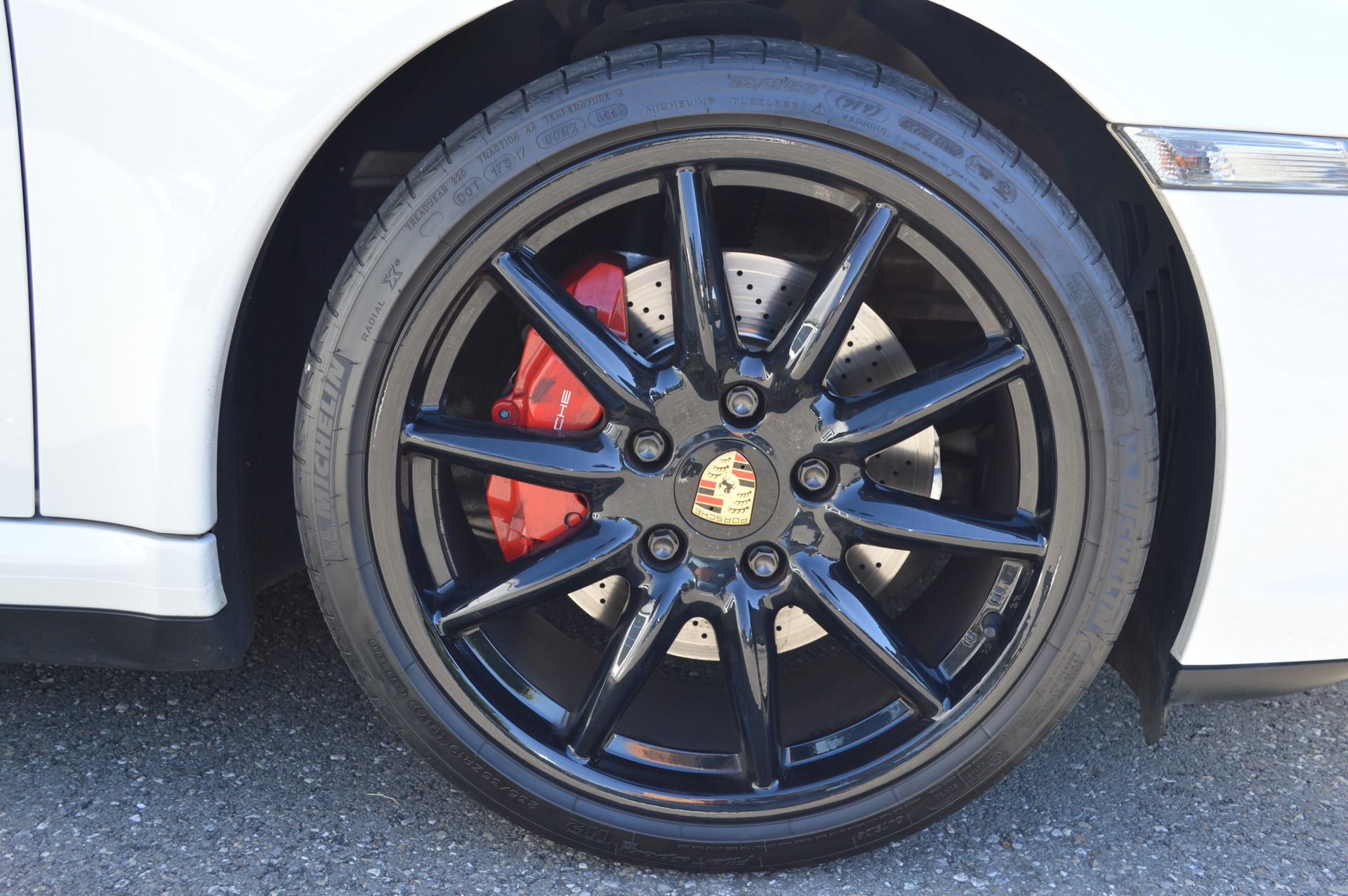 PORSCHE 911 Carrera 4S-image-10