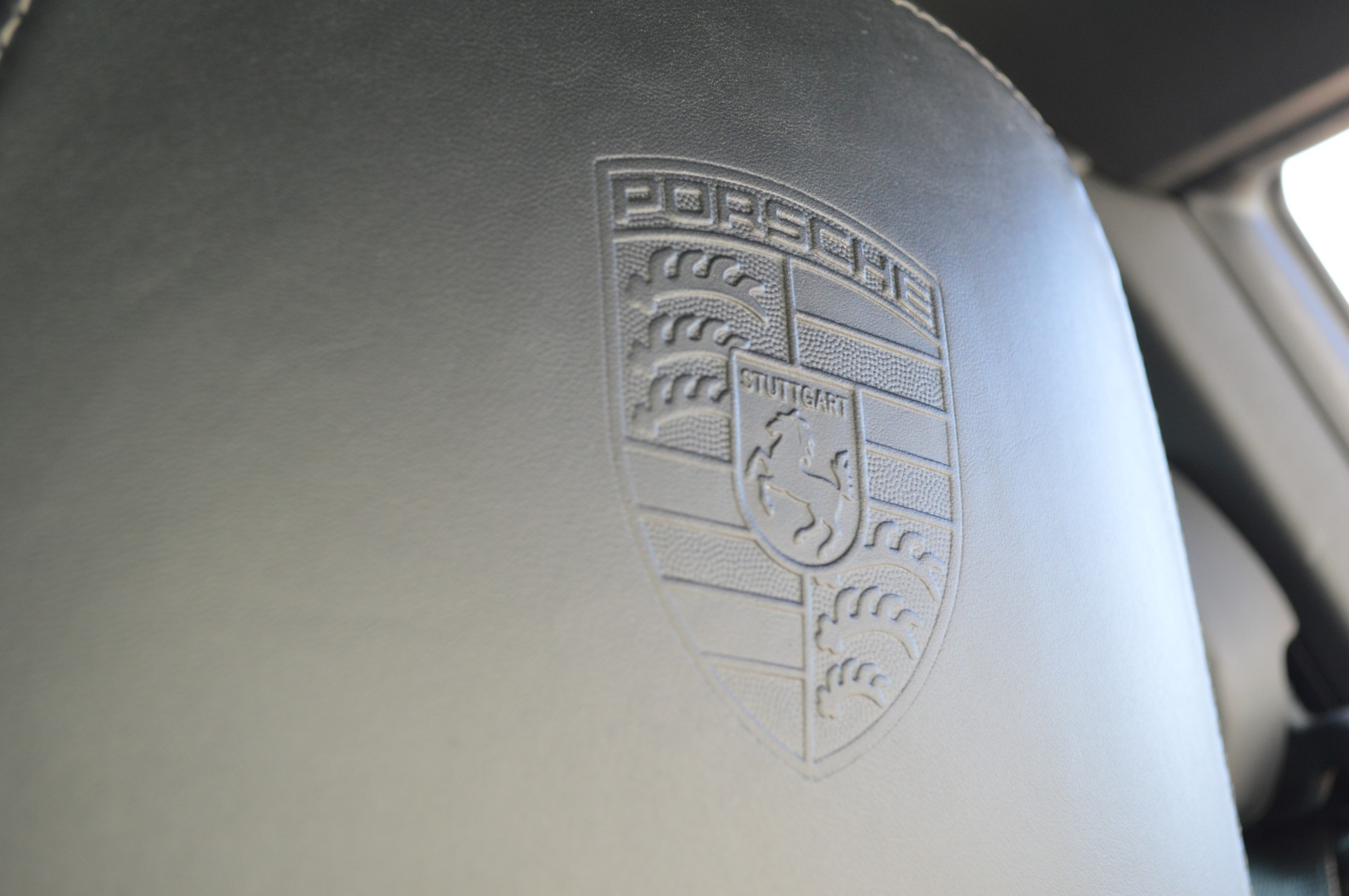 PORSCHE 911 Carrera 4S-image-27