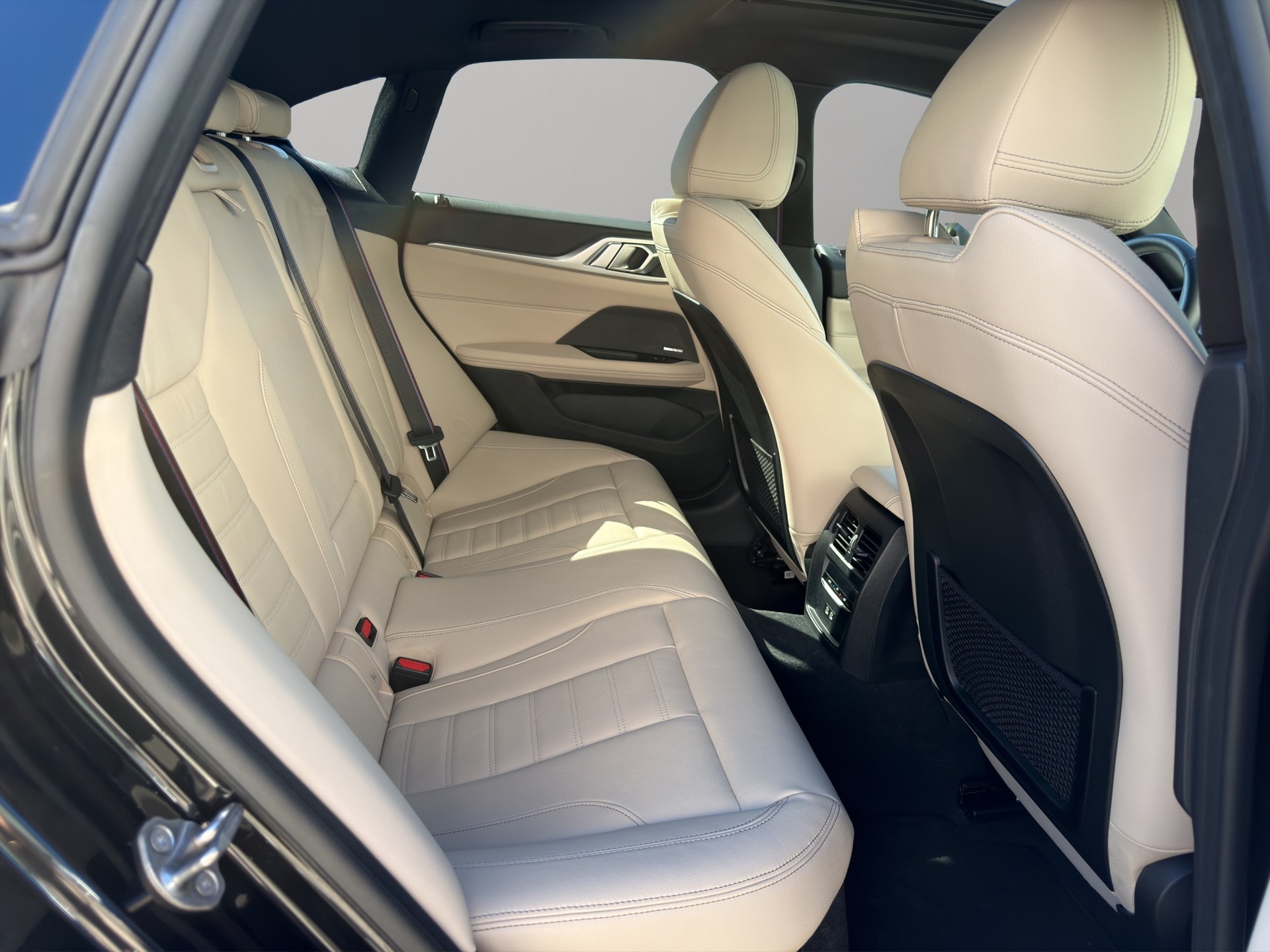 BMW M440i xDrive 48V Gran Coupé M Sport PRO Steptronic-image-17