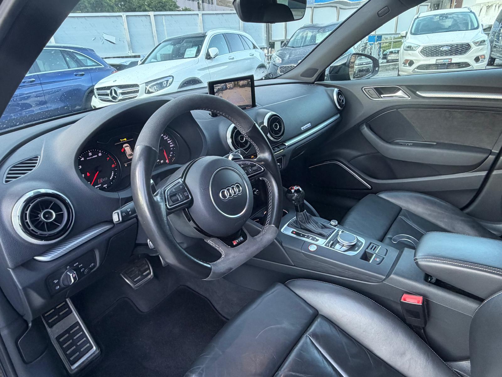 AUDI RS3 2.5 TSI quattro S-tronic-image-14