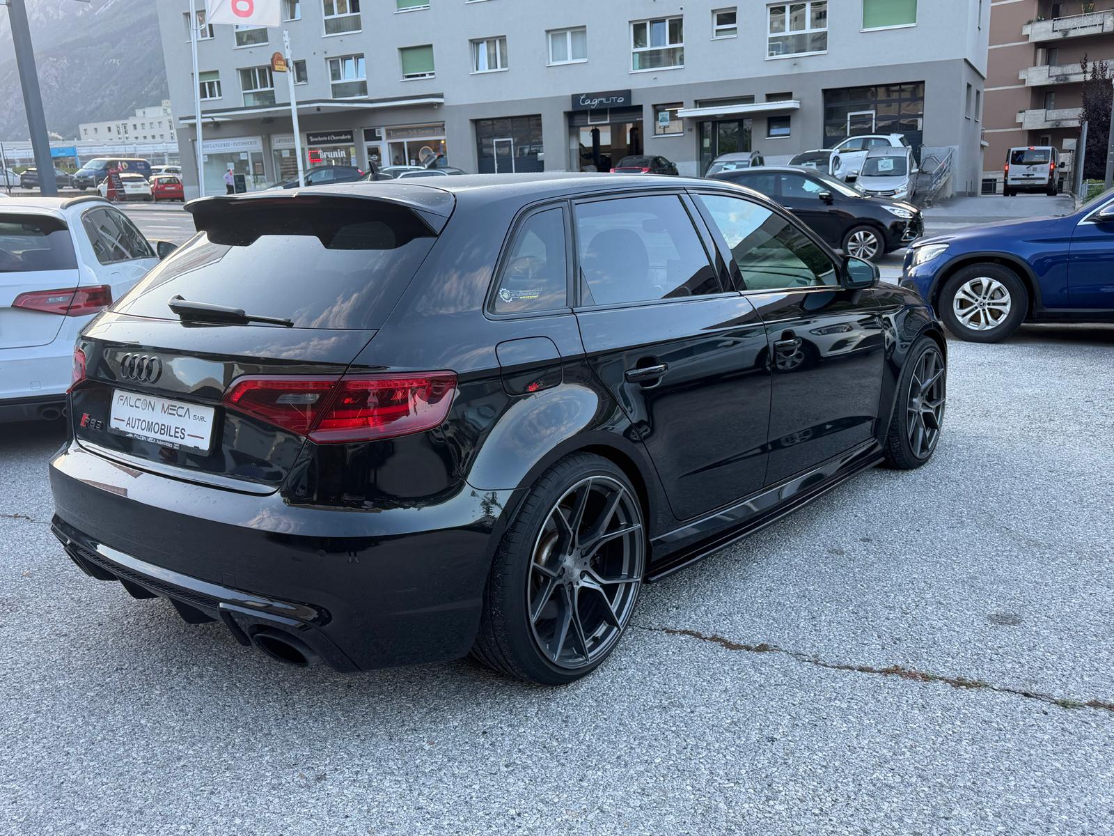AUDI RS3 2.5 TSI quattro S-tronic-image-7