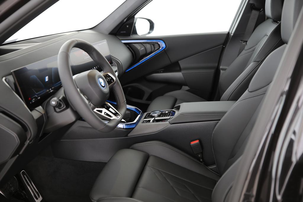 BMW X3 30e xDrive-image-3