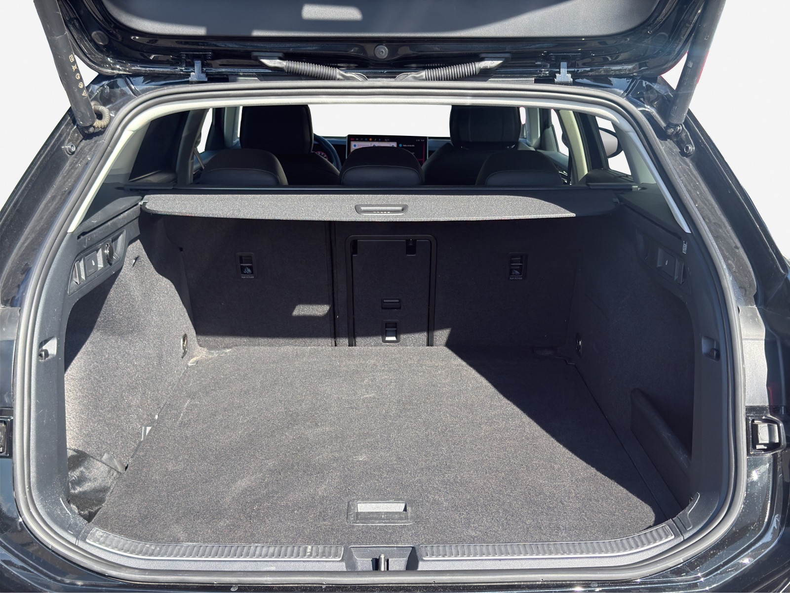 VW Passat Variant 2.0 TDI evo Business 4 Motion DSG-image-12
