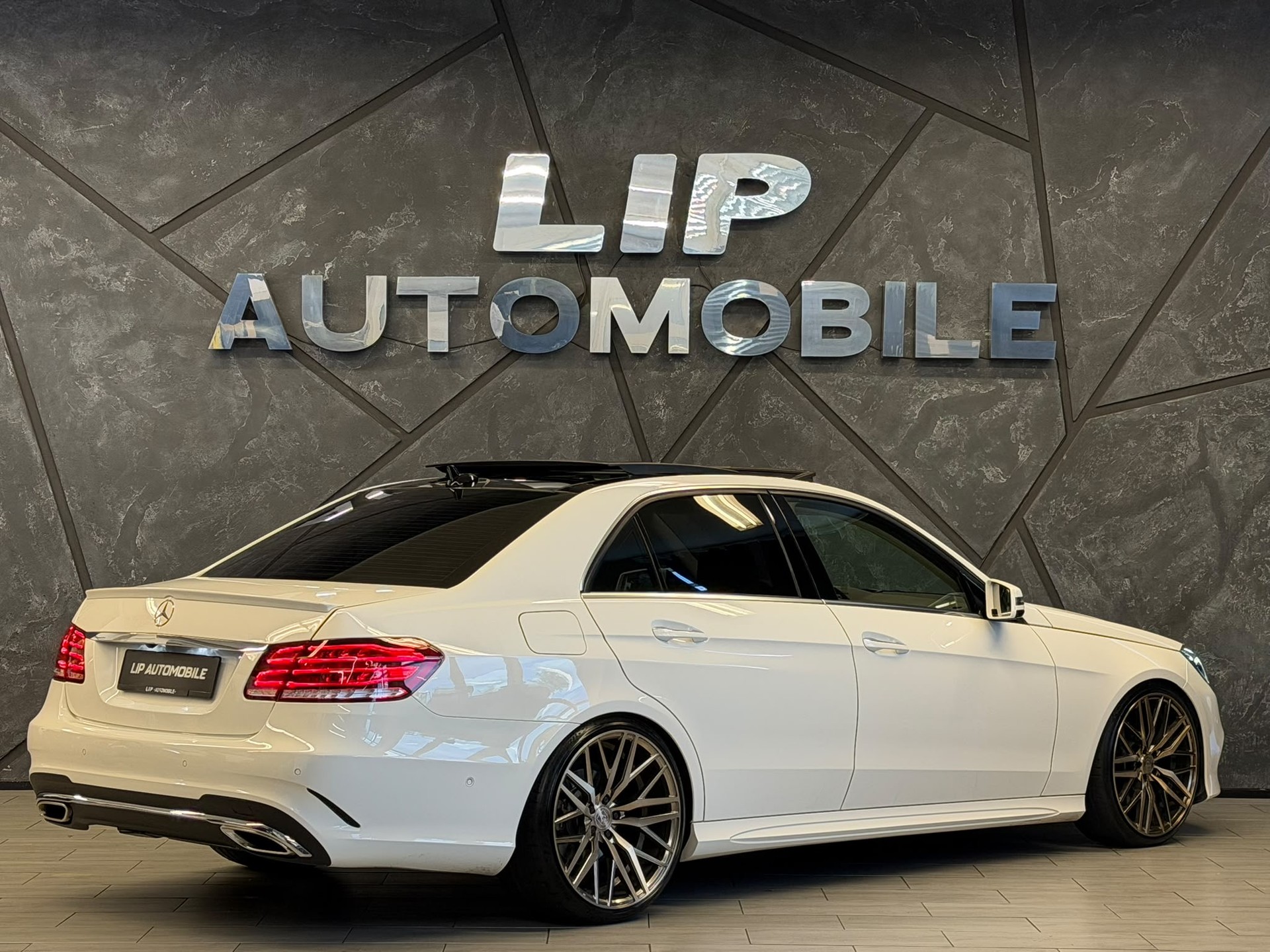 MERCEDES-BENZ E 250 CDI Avantgarde 4Matic 7G-Tronic-image-5