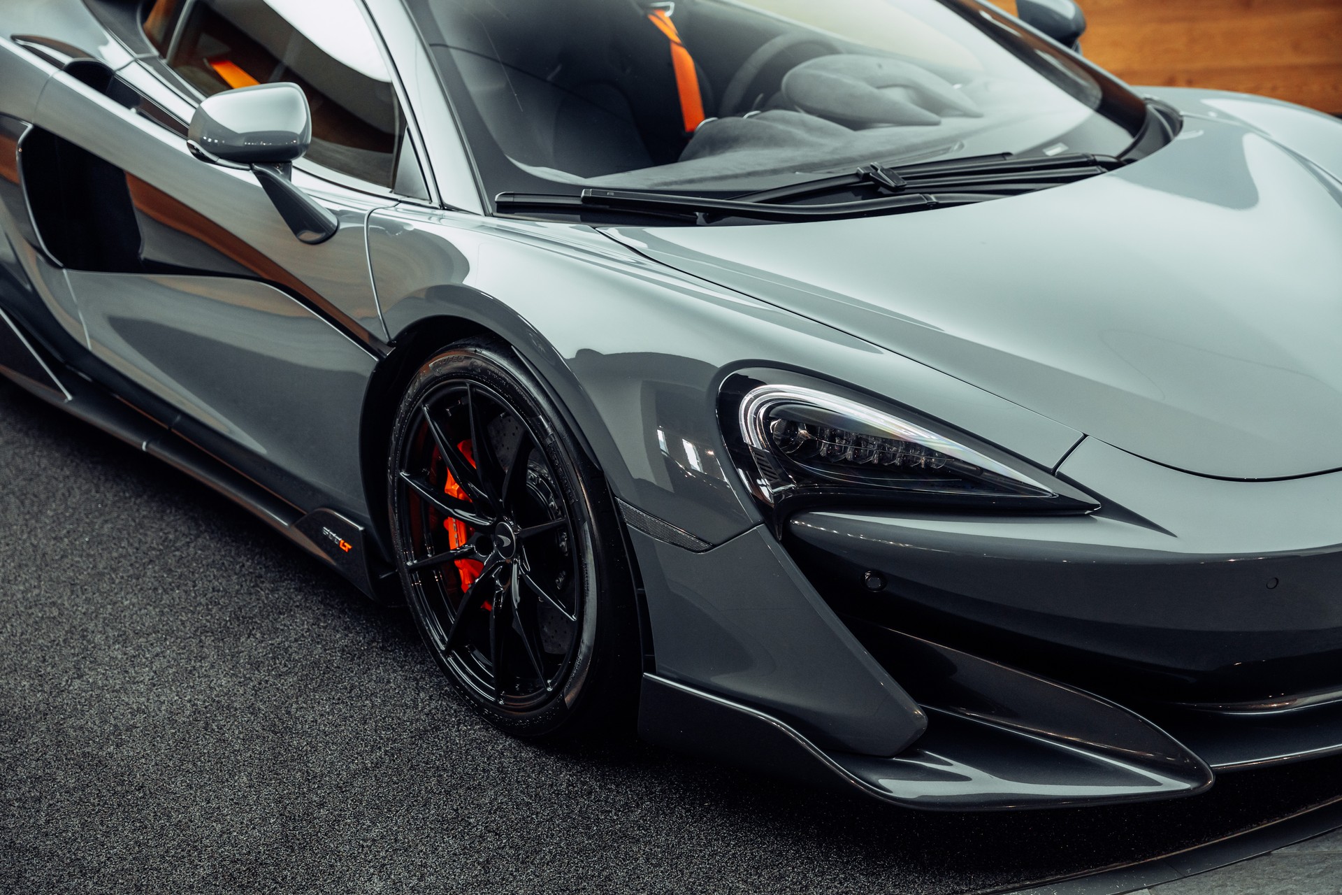 McLAREN 600LT Coupé 3.8 V8 SSG Chicane Effect-image-15