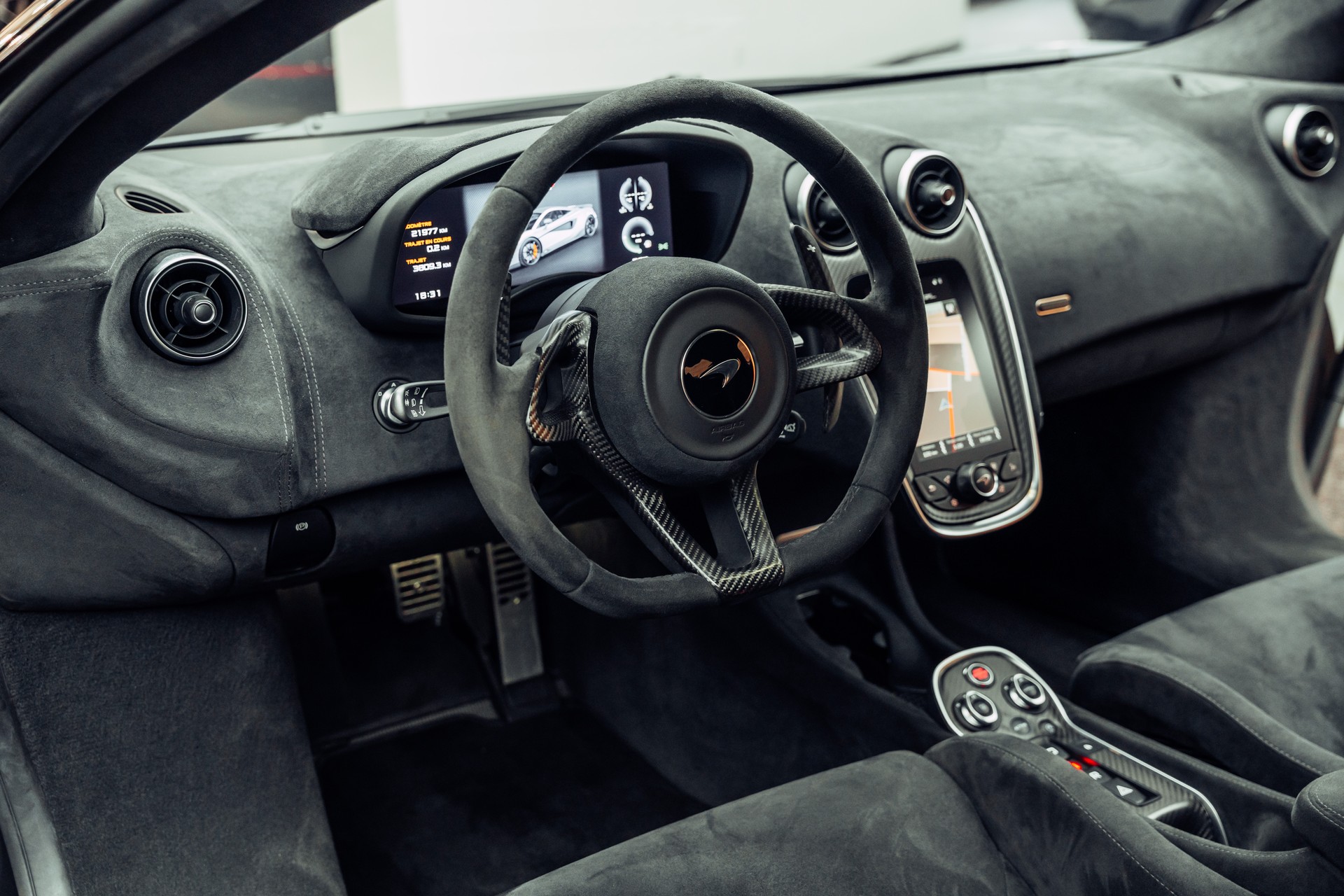 McLAREN 600LT Coupé 3.8 V8 SSG Chicane Effect-image-4