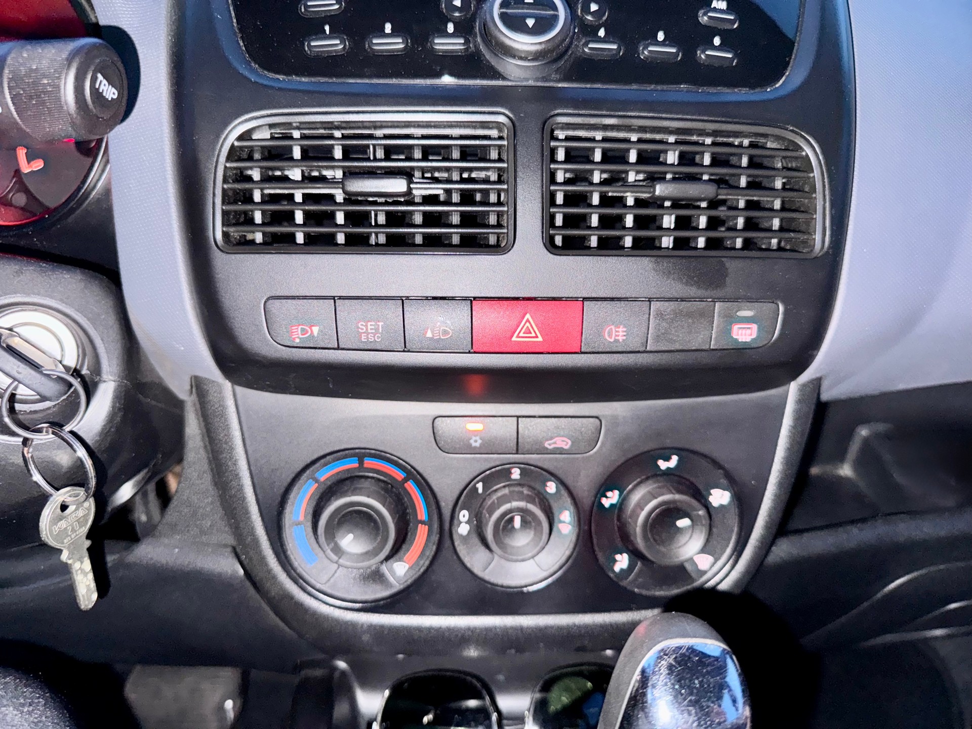 OPEL Combo 1.6 CDTi ecoFLEX Enjoy L1H1 Automatic-image-17