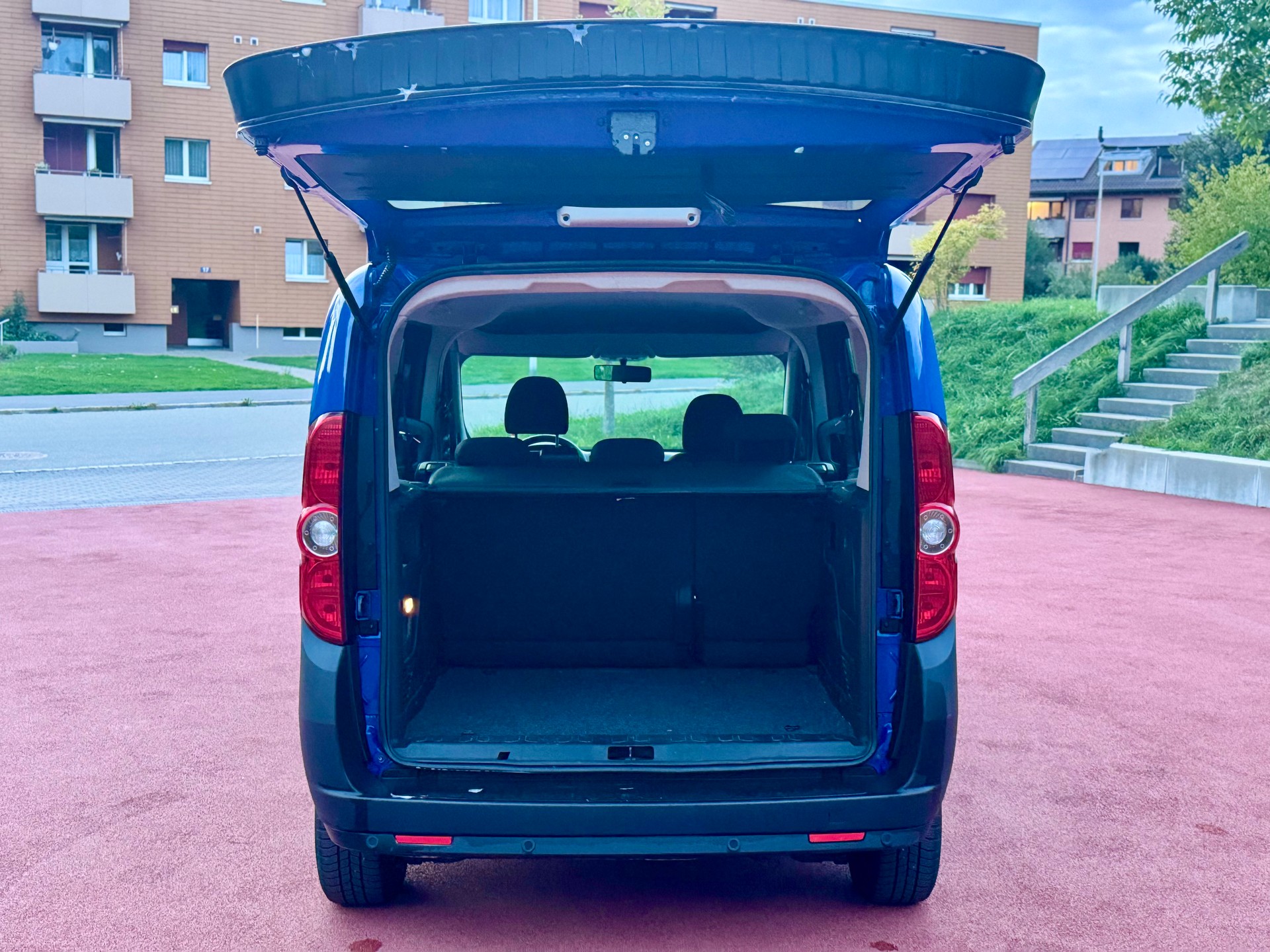 OPEL Combo 1.6 CDTi ecoFLEX Enjoy L1H1 Automatic-image-6
