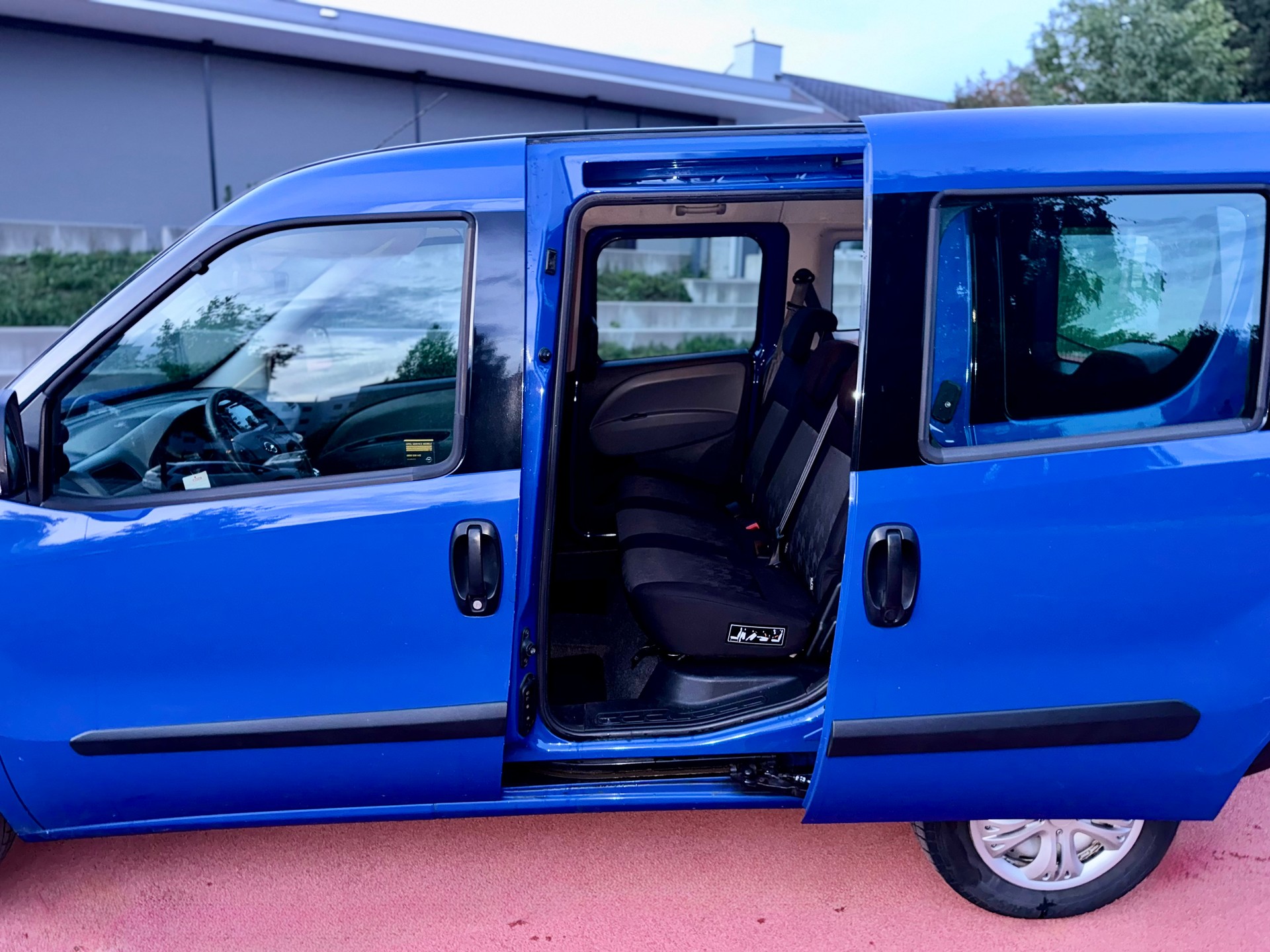 OPEL Combo 1.6 CDTi ecoFLEX Enjoy L1H1 Automatic-image-11