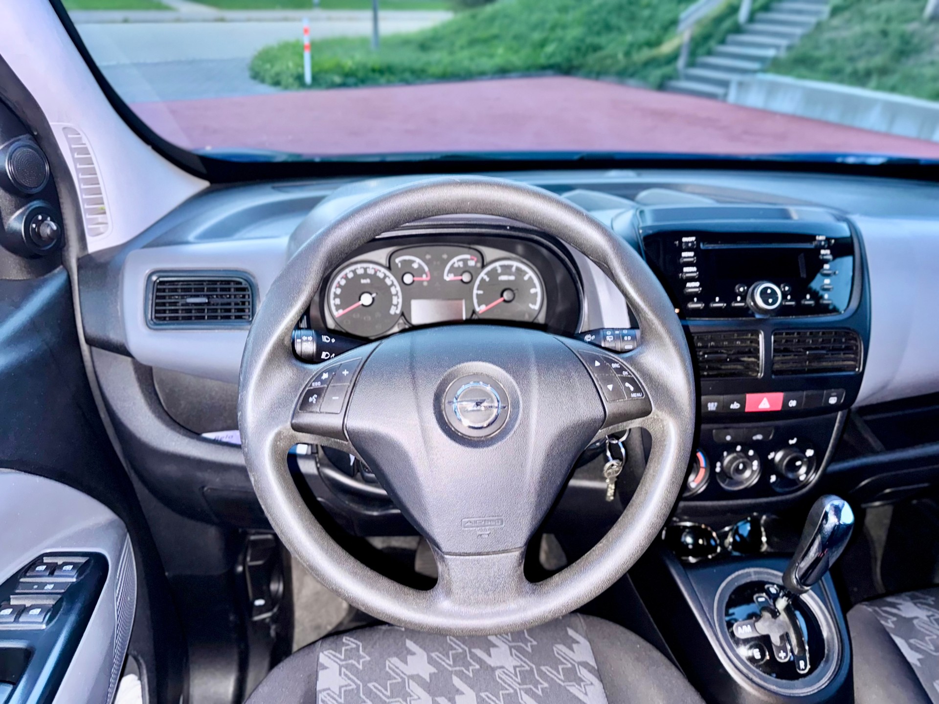 OPEL Combo 1.6 CDTi ecoFLEX Enjoy L1H1 Automatic-image-18