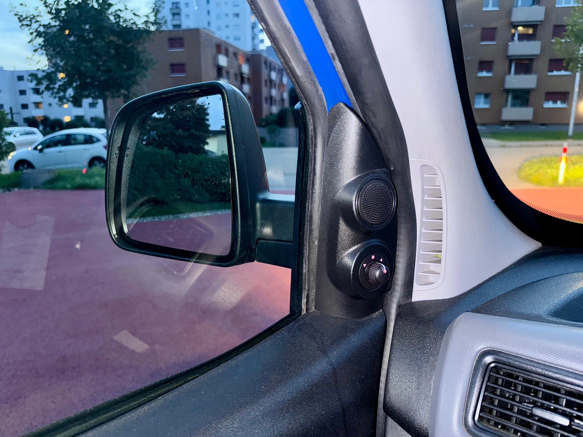 OPEL Combo 1.6 CDTi ecoFLEX Enjoy L1H1 Automatic-image-26