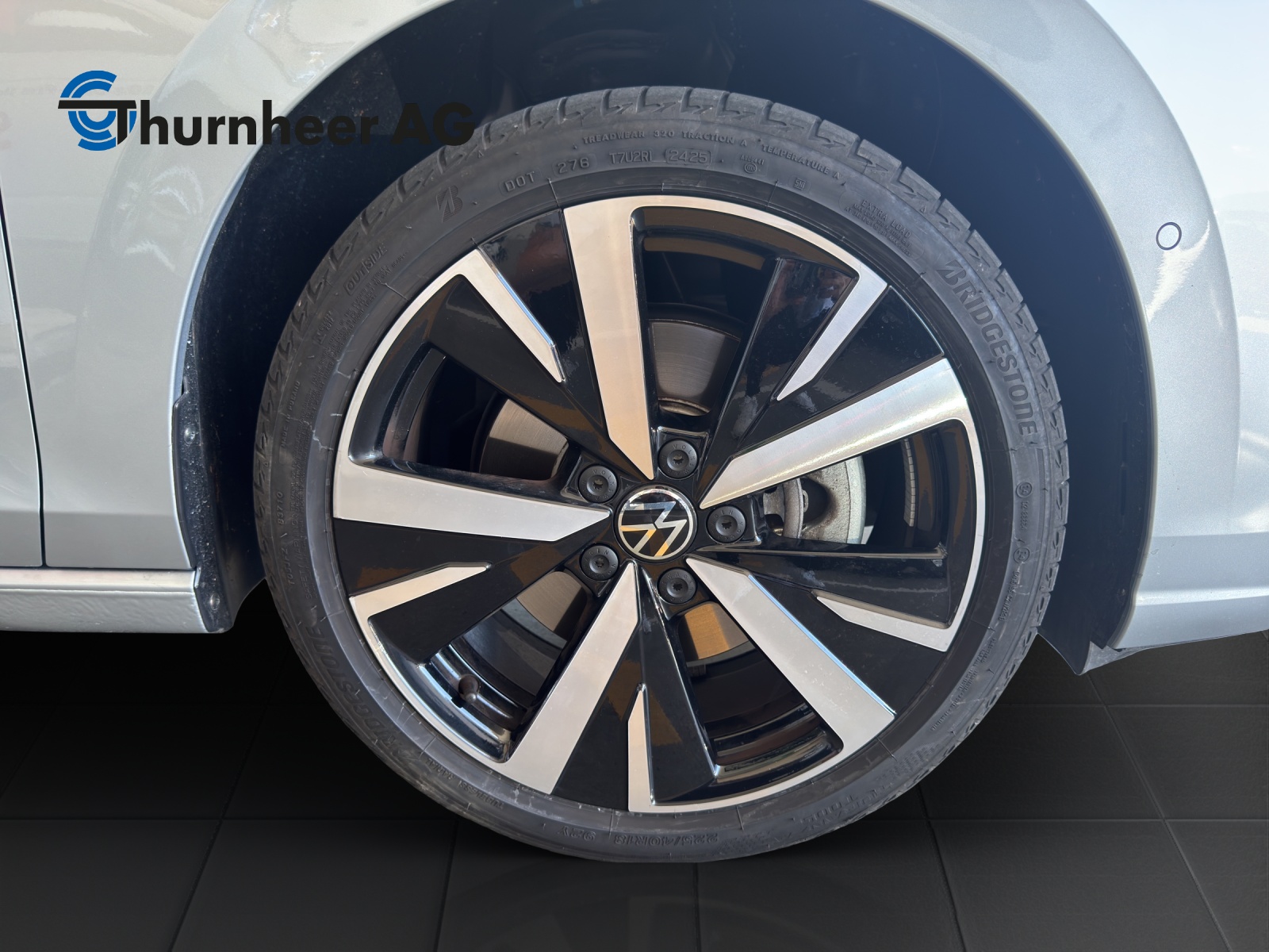 VW Golf 1.5 TSI PHEV Style-image-13