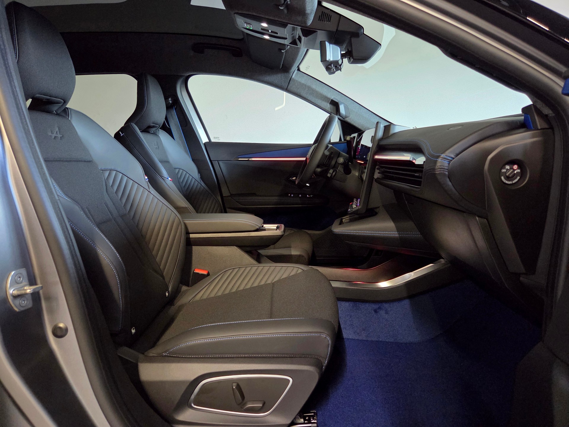 RENAULT Scénic E-Tech esprit Alpine-image-13