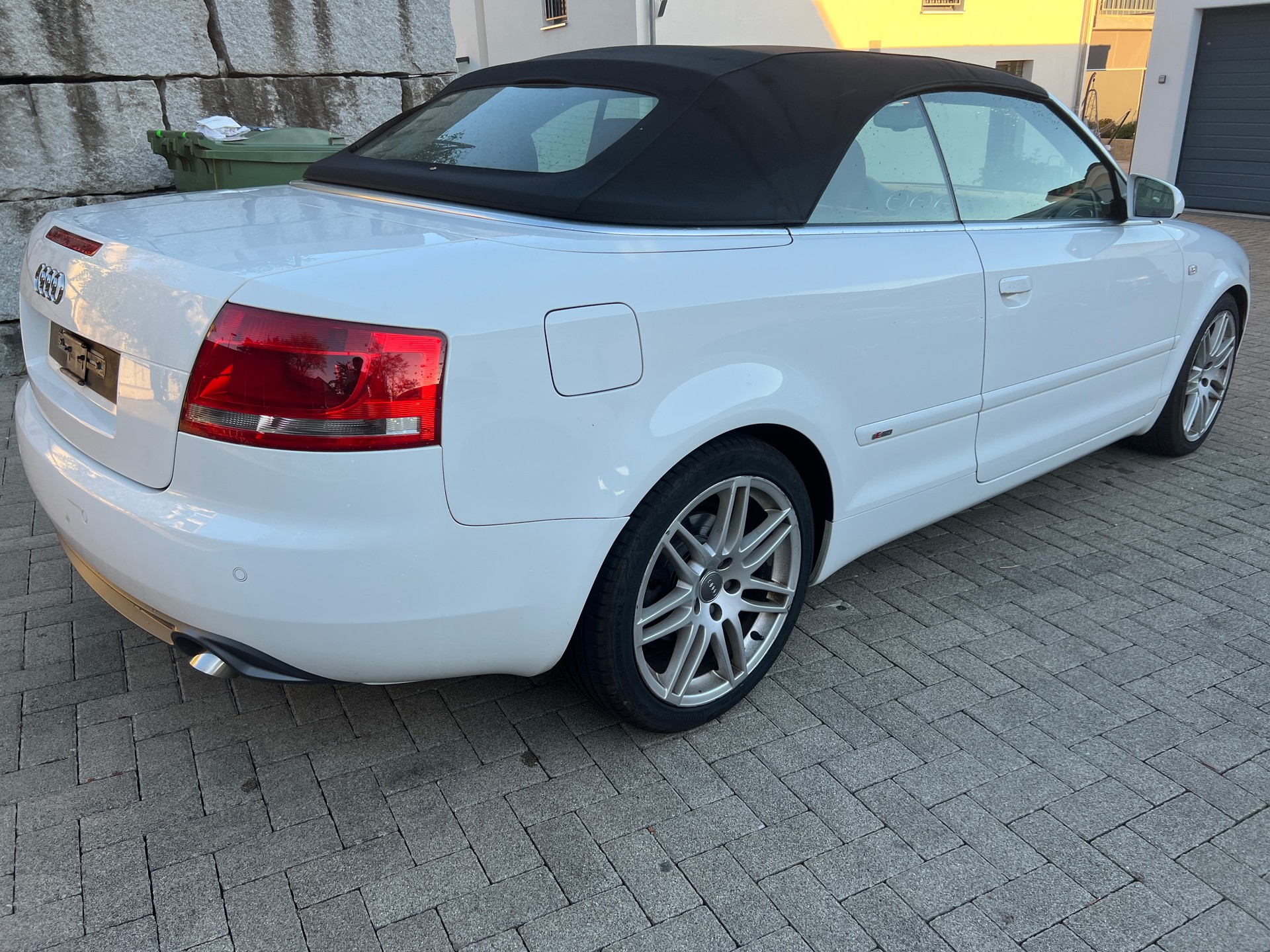 AUDI A4 Cabriolet 3.0 TDI quattro Frisch ab Mfk-image-3