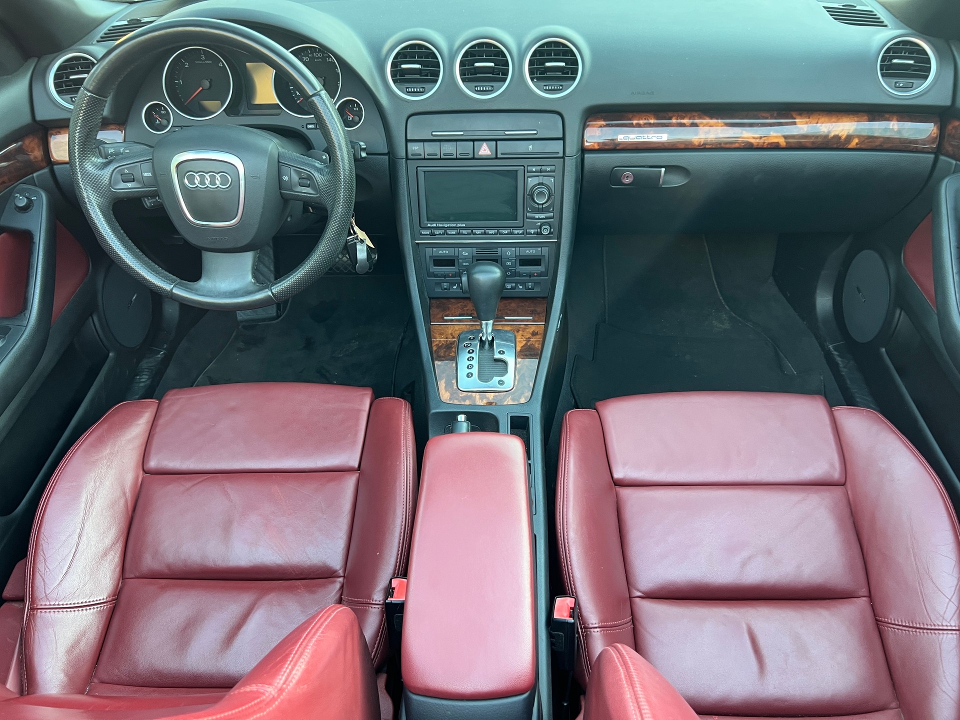 AUDI A4 Cabriolet 3.0 TDI quattro Frisch ab Mfk-image-11