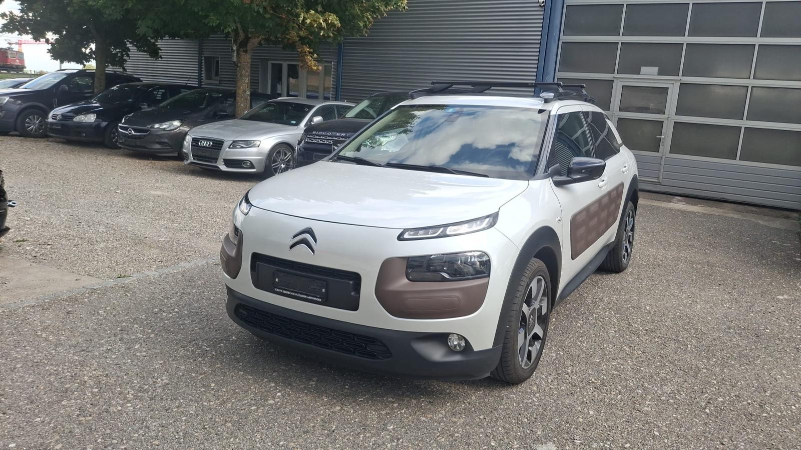 CITROEN C4 Cactus 1.6 e-HDi Feel Edition ETG6-image-3