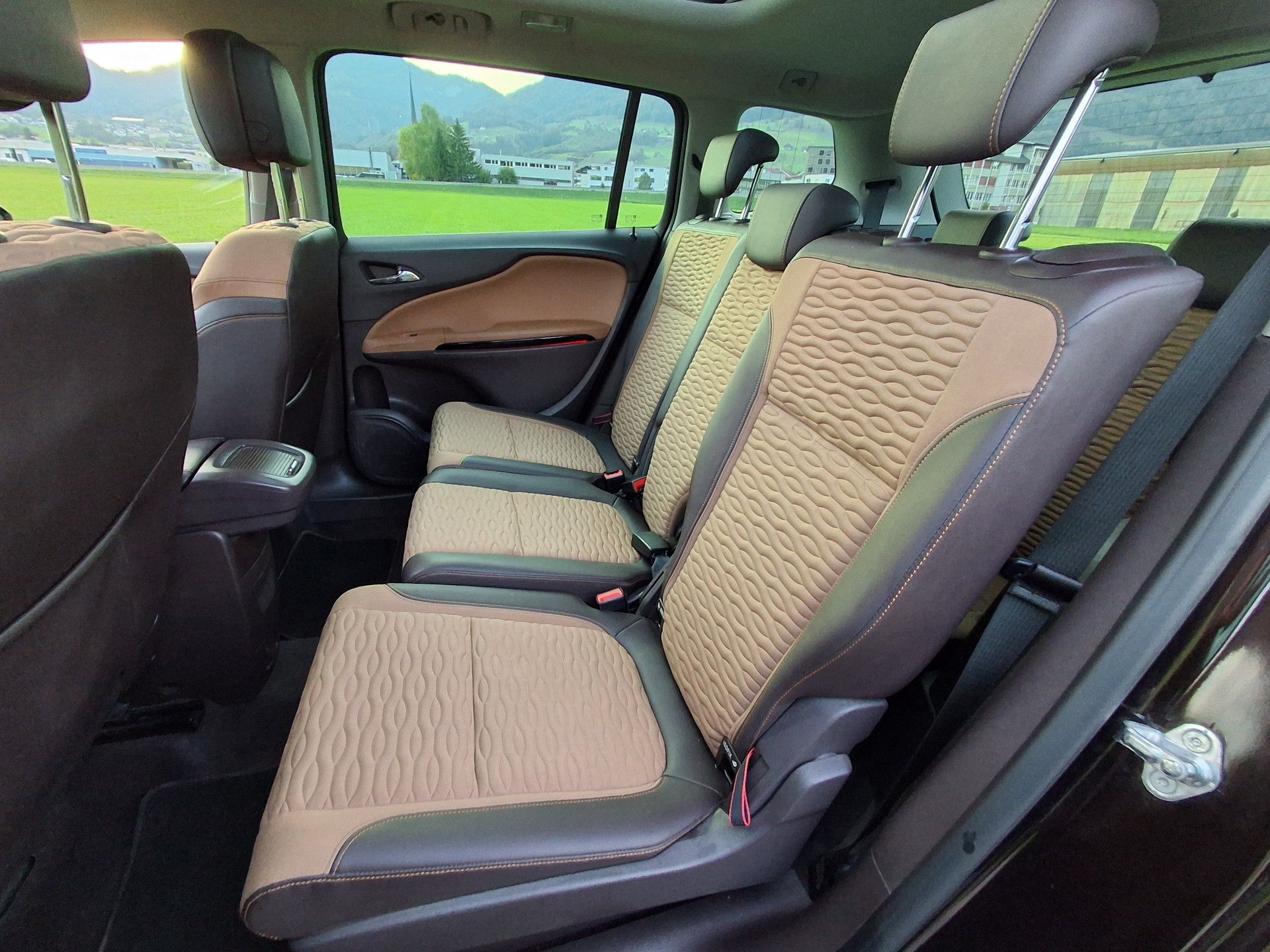 OPEL Zafira Tourer 1.6i 16V Turbo Active Ed. Aut.-image-7