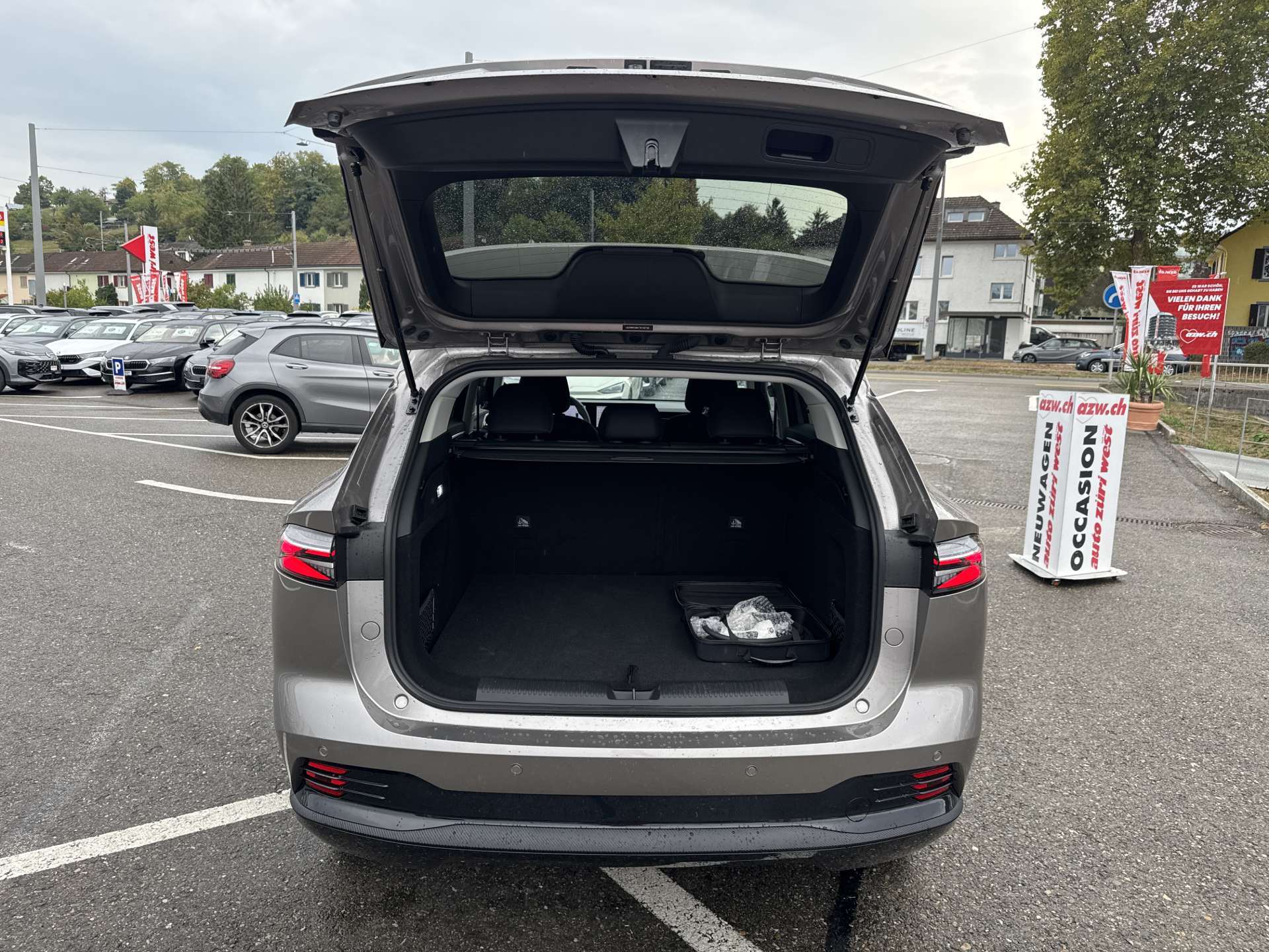 MG HS 1.5 T PHEV Comfort 272PS Automat-image-7