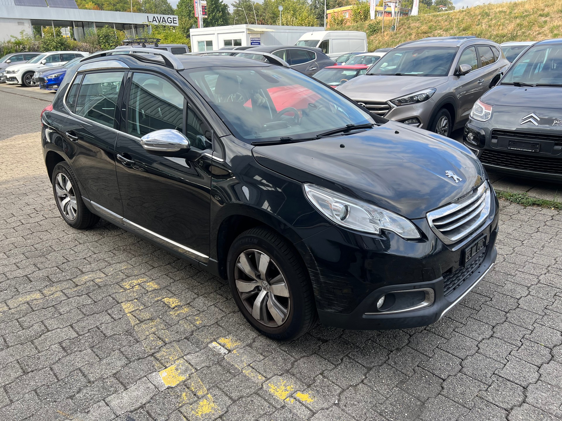 PEUGEOT 2008 1.2 VTI Access-image-2