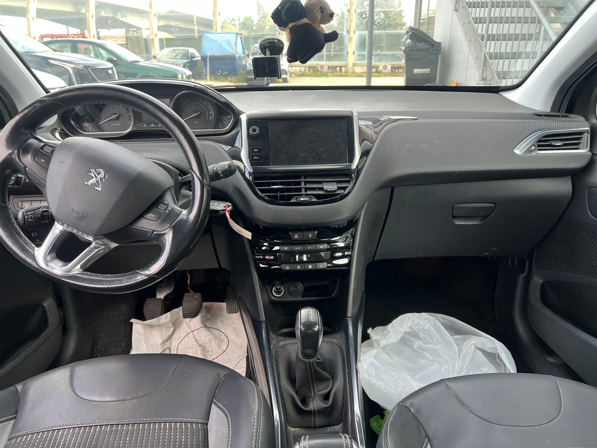 PEUGEOT 2008 1.2 VTI Access-image-10
