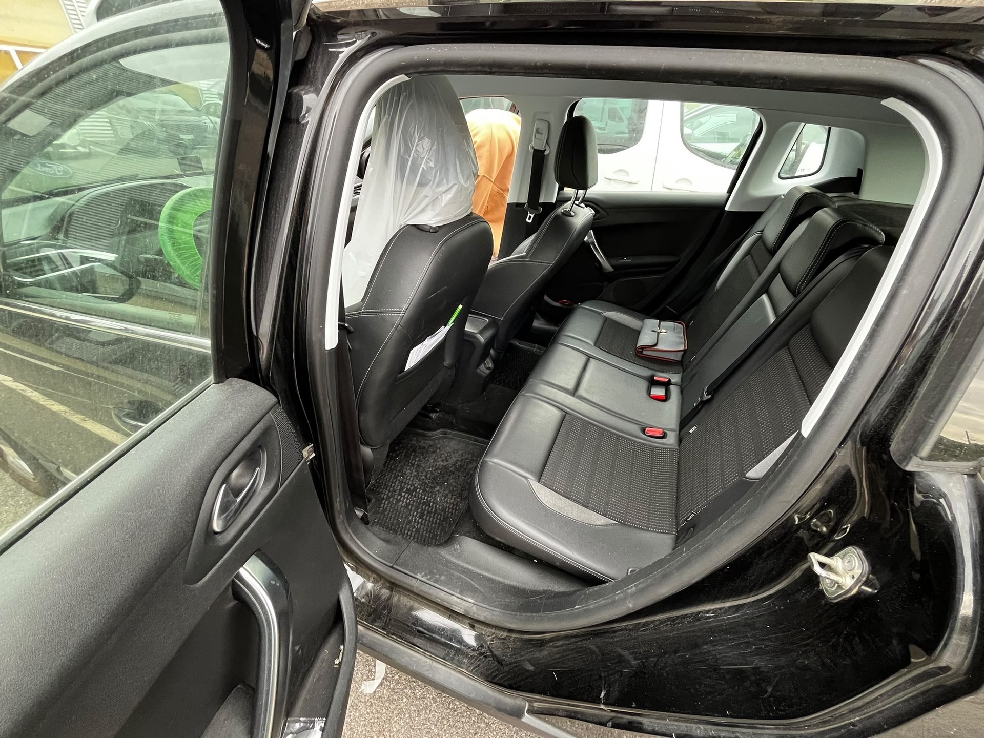 PEUGEOT 2008 1.2 VTI Access-image-3