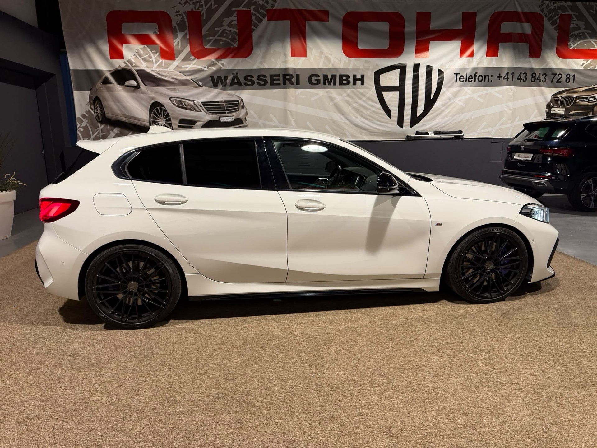 BMW M135i xDrive Steptronic-image-1