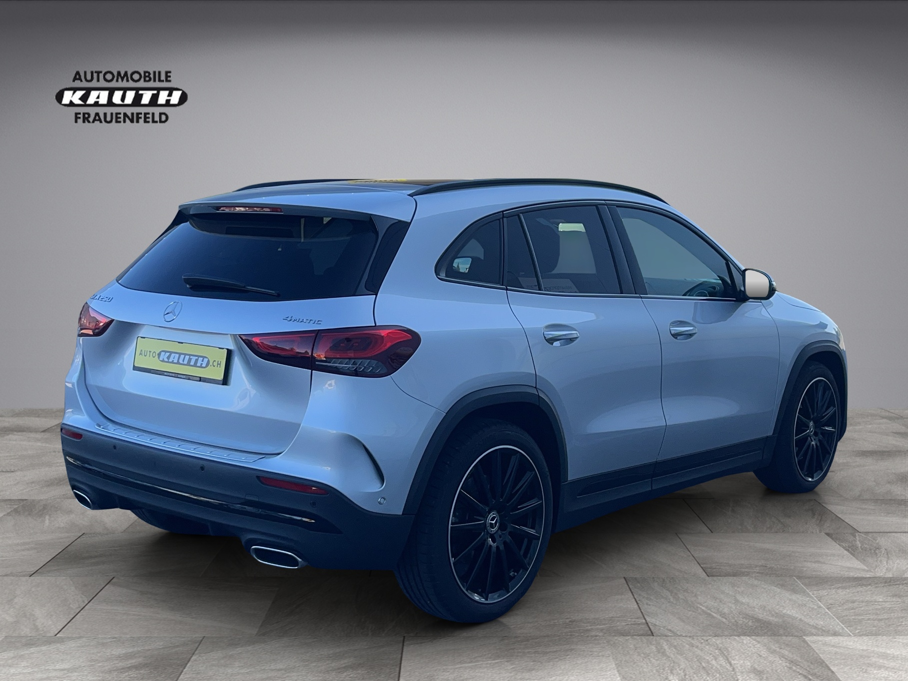 MERCEDES-BENZ GLA 250 4Matic AMG Line 8G-DCT *Sitzheizung/Lüftung, Panoramadach, AHK, Head up, 360°Kameras°-image-5