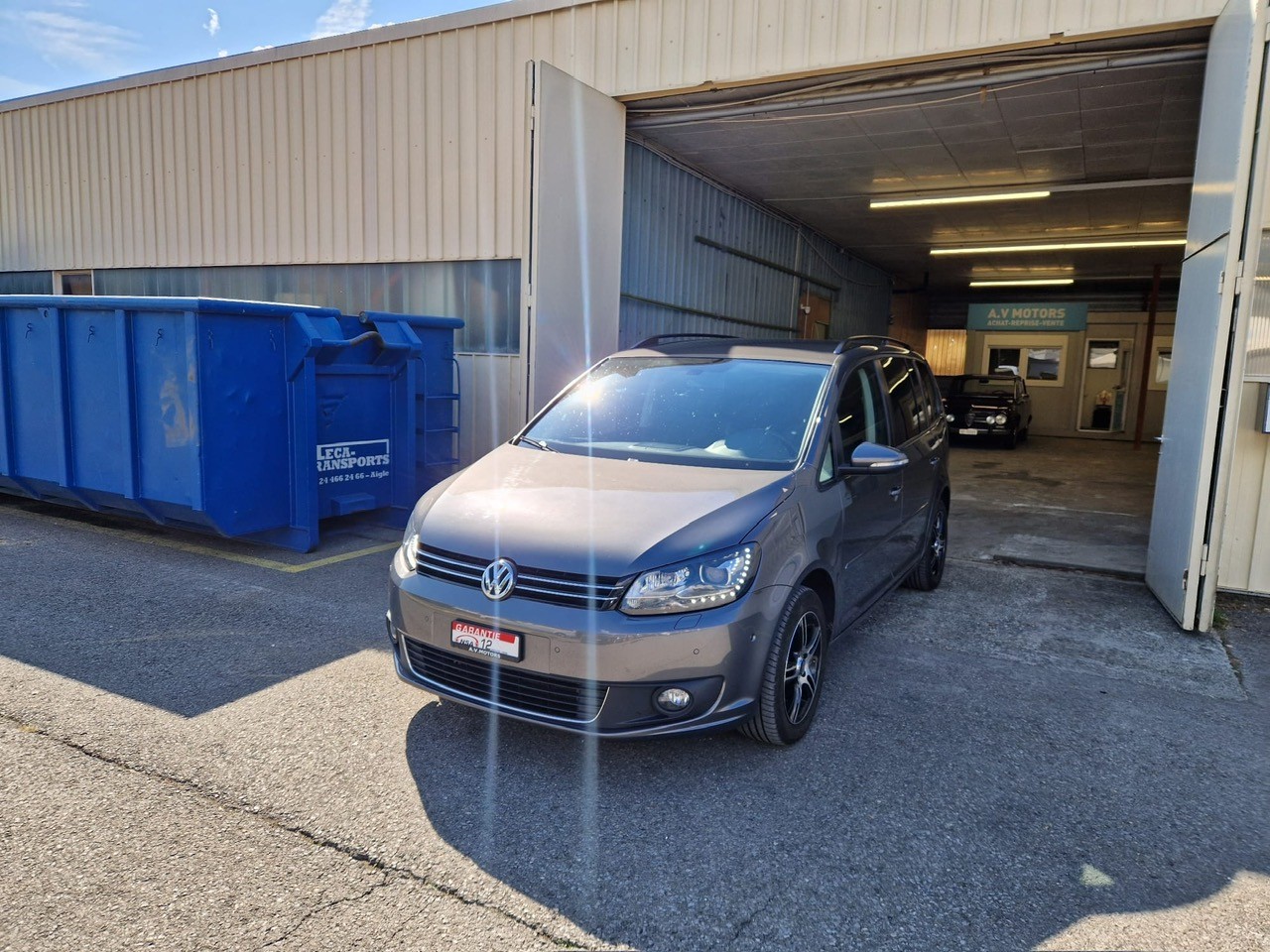 VW Tiguan 2.0 TDI SCR Highline 4Motion DSG R-Line-image-0