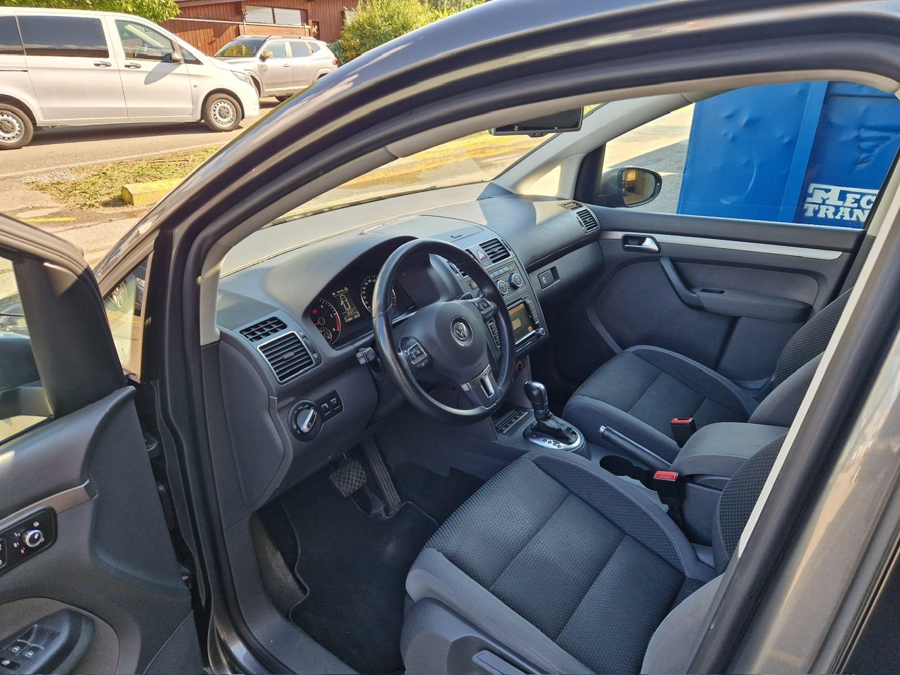 VW Tiguan 2.0 TDI SCR Highline 4Motion DSG R-Line-image-7
