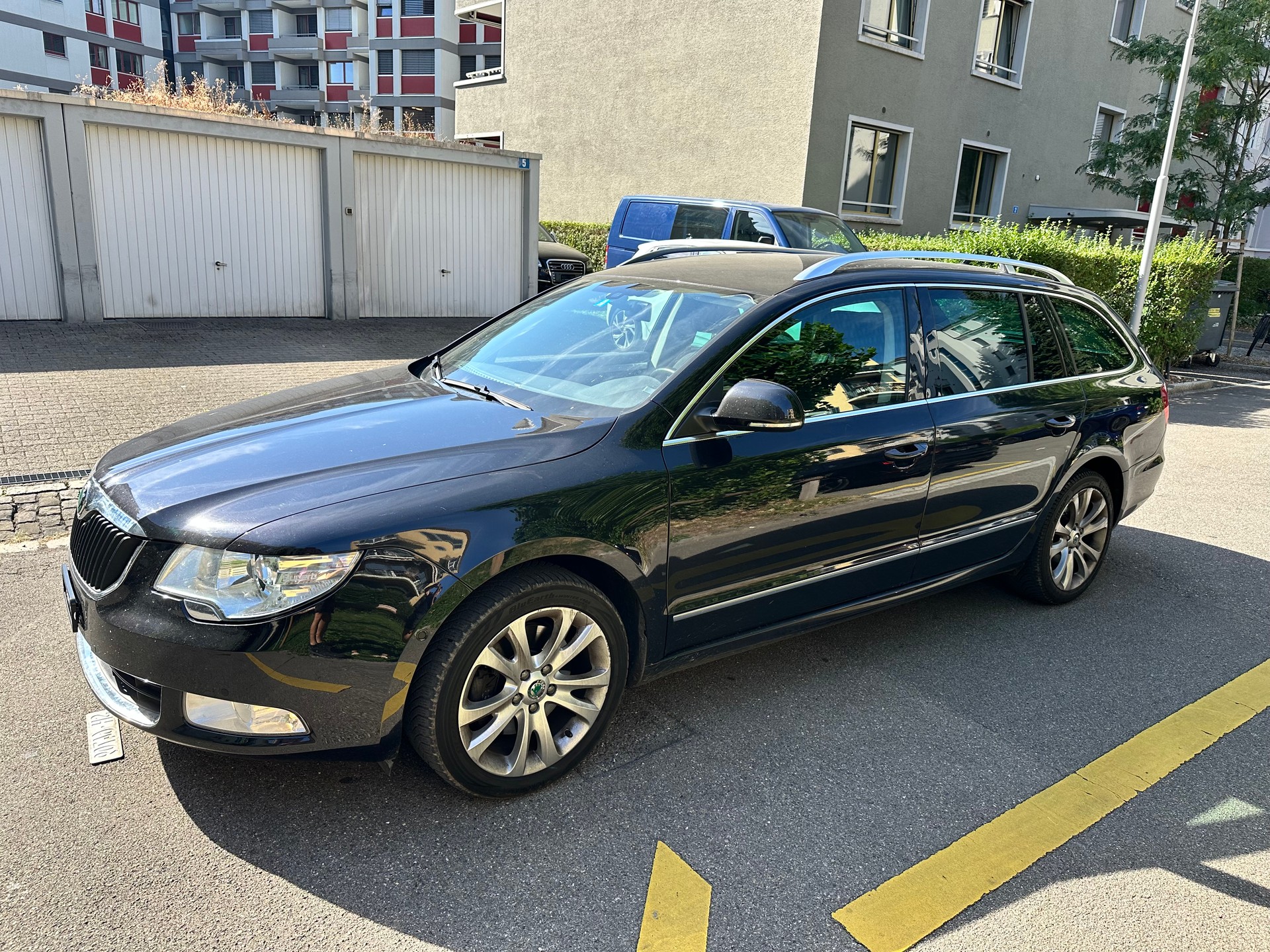 SKODA Superb 1.8 TSI Elegance 4x4-image-1