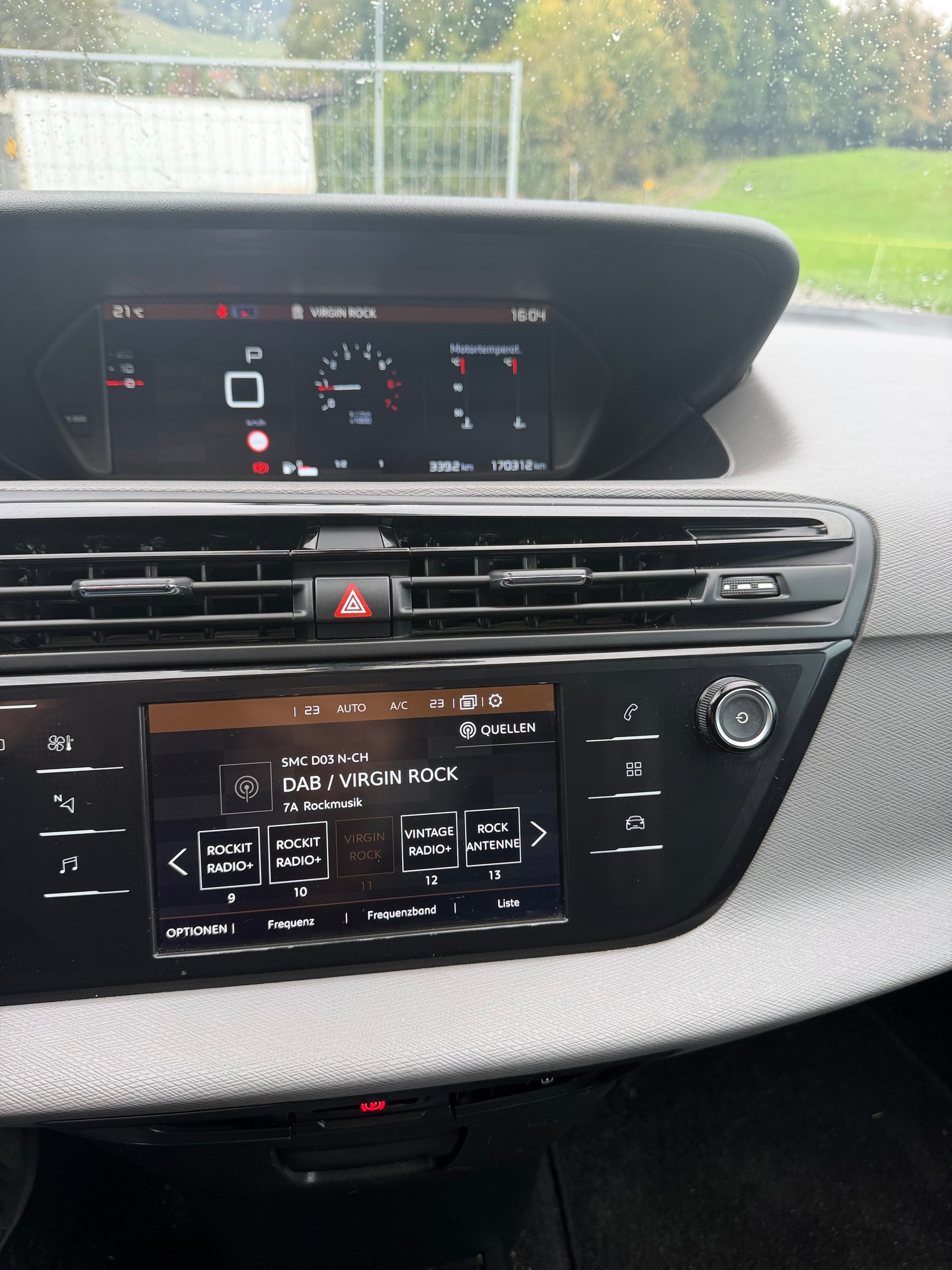CITROEN C4 Picasso 2.0 BlueHDi Exclusive Automatic-image-9